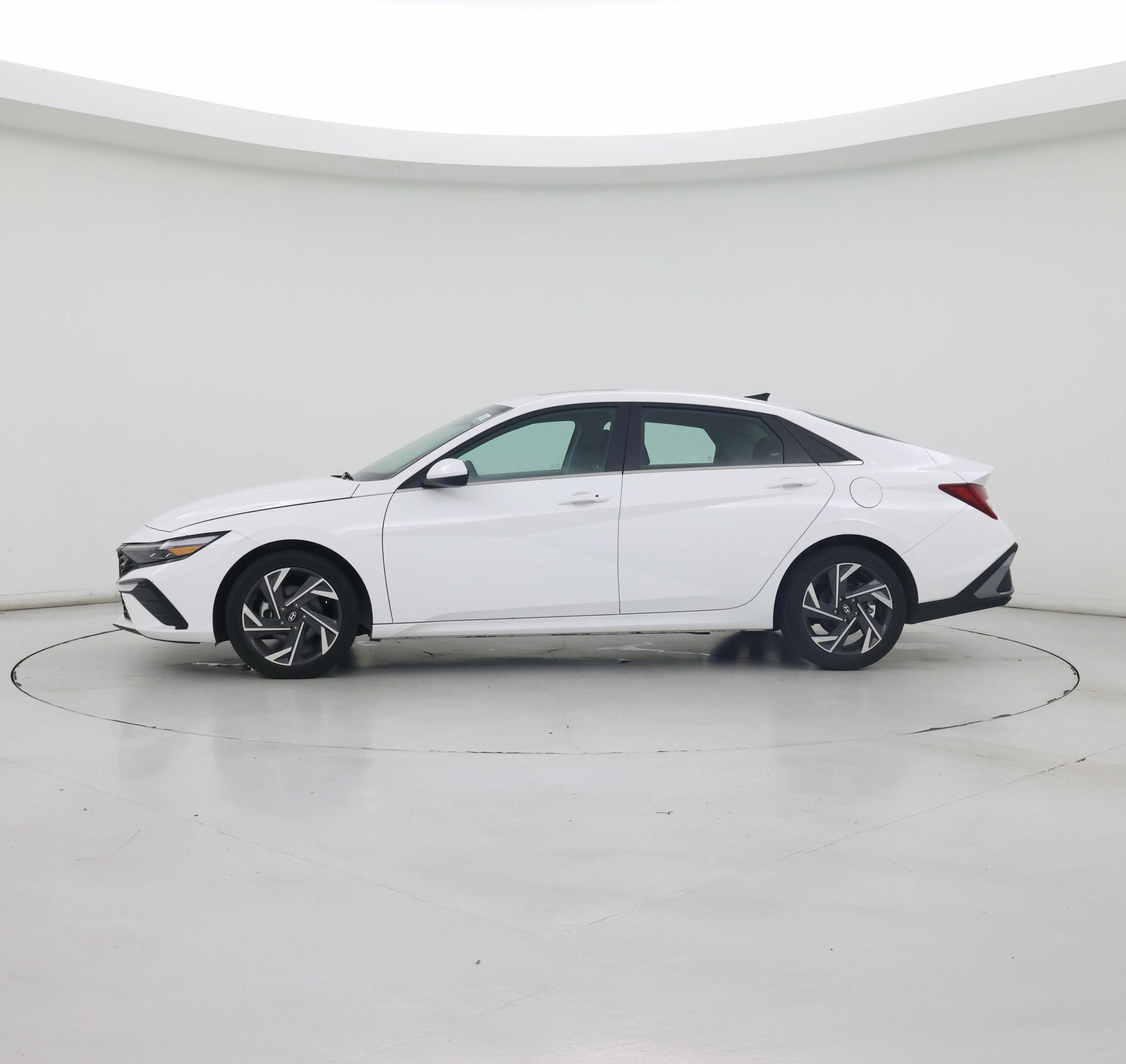 Thumbnail: 2025 Hyundai Elantra - 3