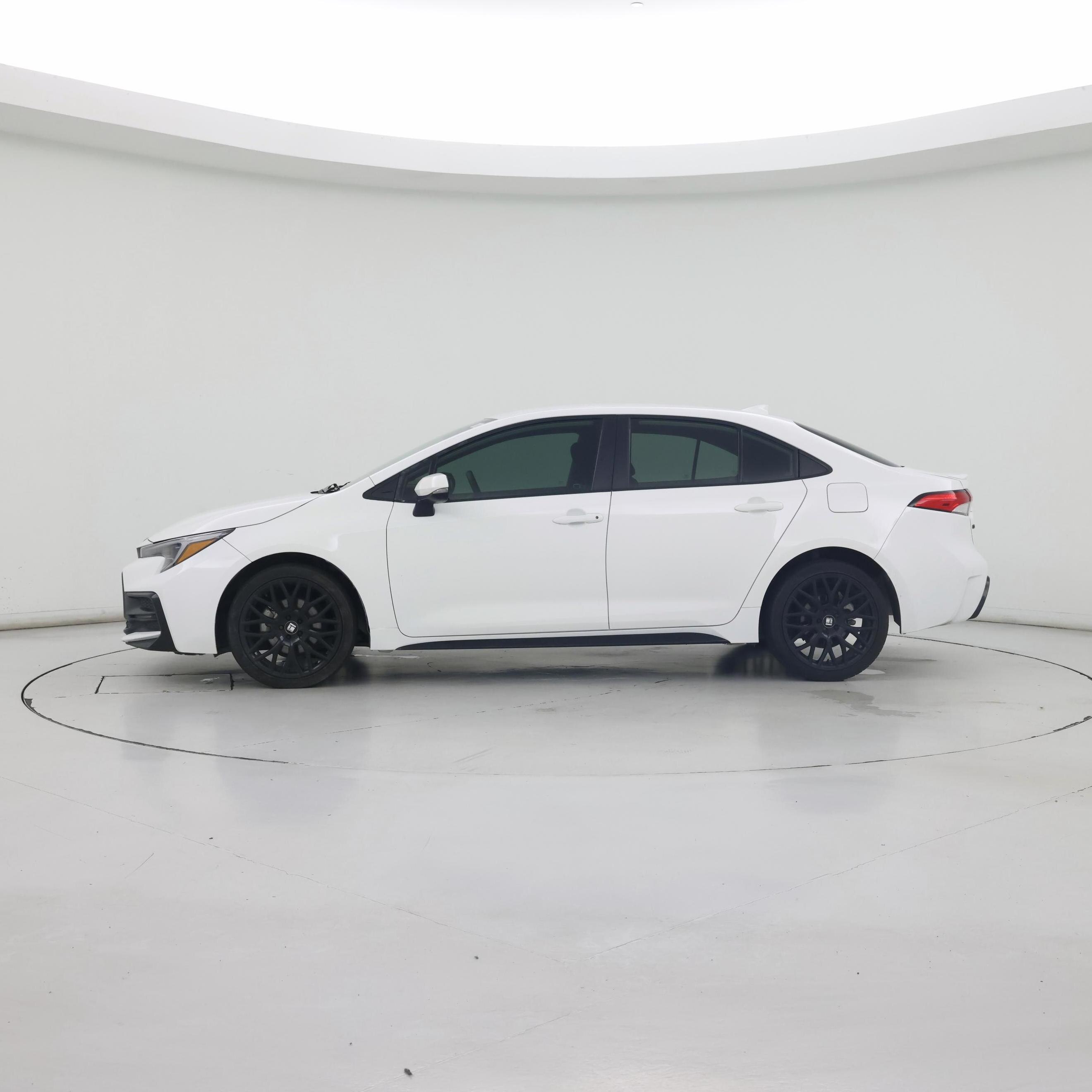 Thumbnail: 2024 Toyota Corolla - 3