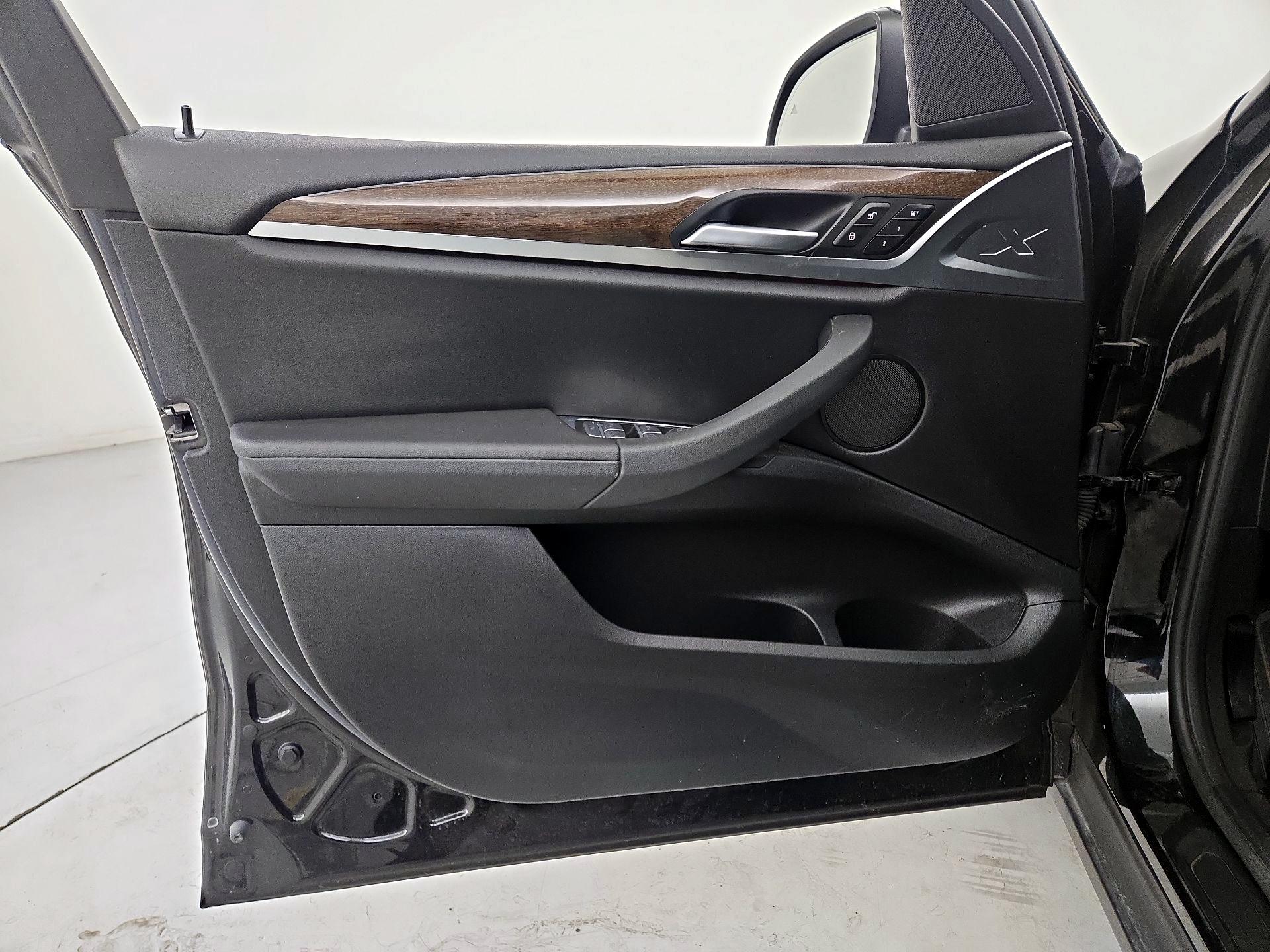 Thumbnail: 2022 BMW X3 - 12