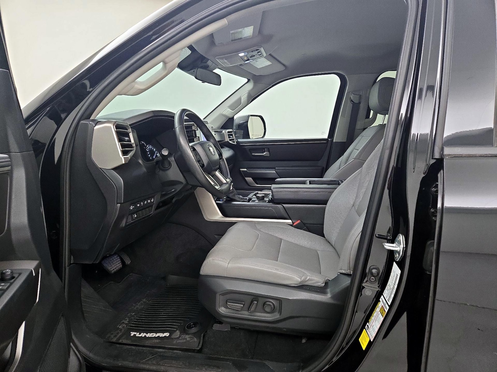2024 Toyota Tundra SR5 - Photo 12