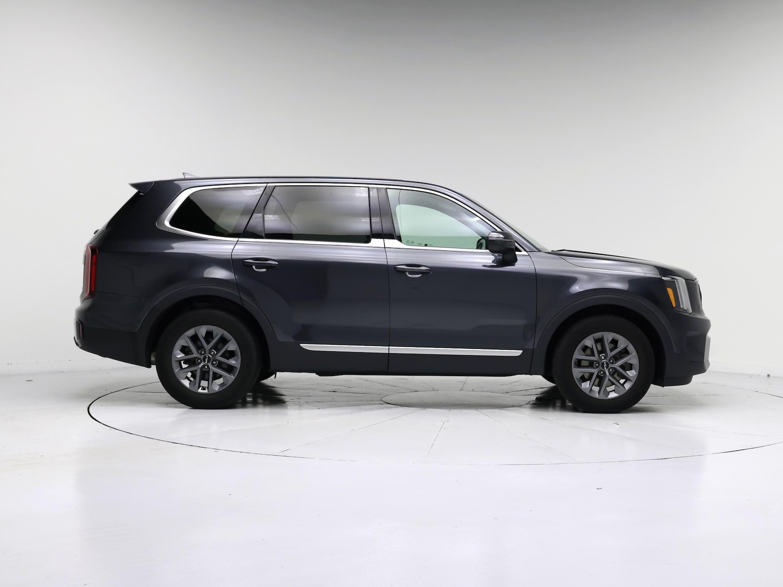 2024 Kia Telluride LX - Photo 8