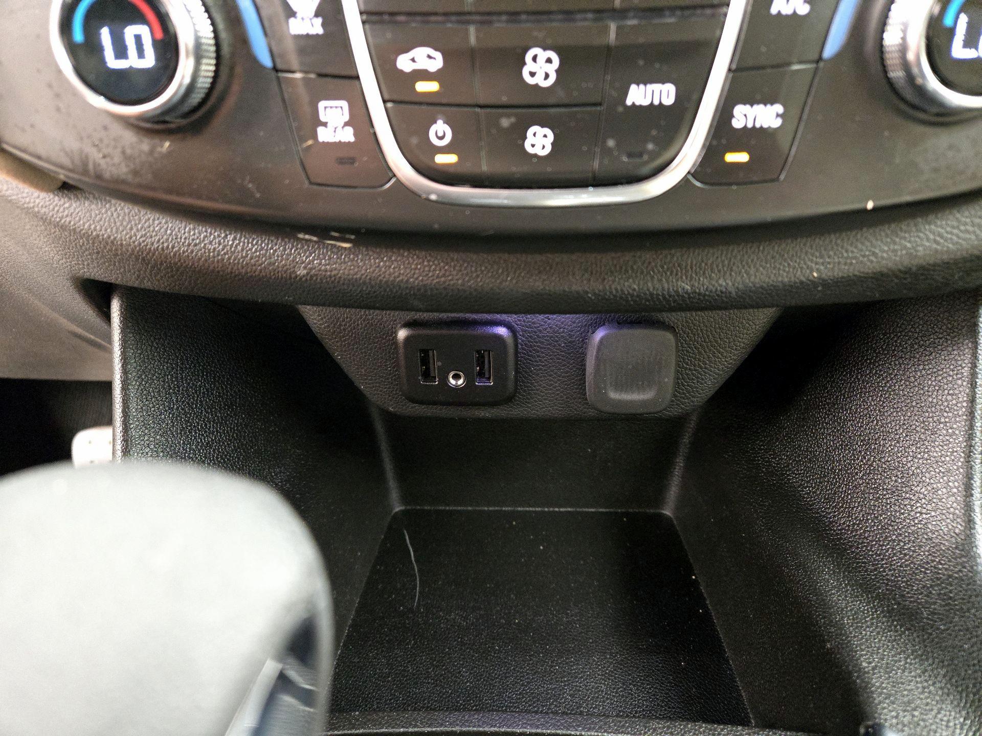 Thumbnail: 2023 Chevrolet Traverse - 18