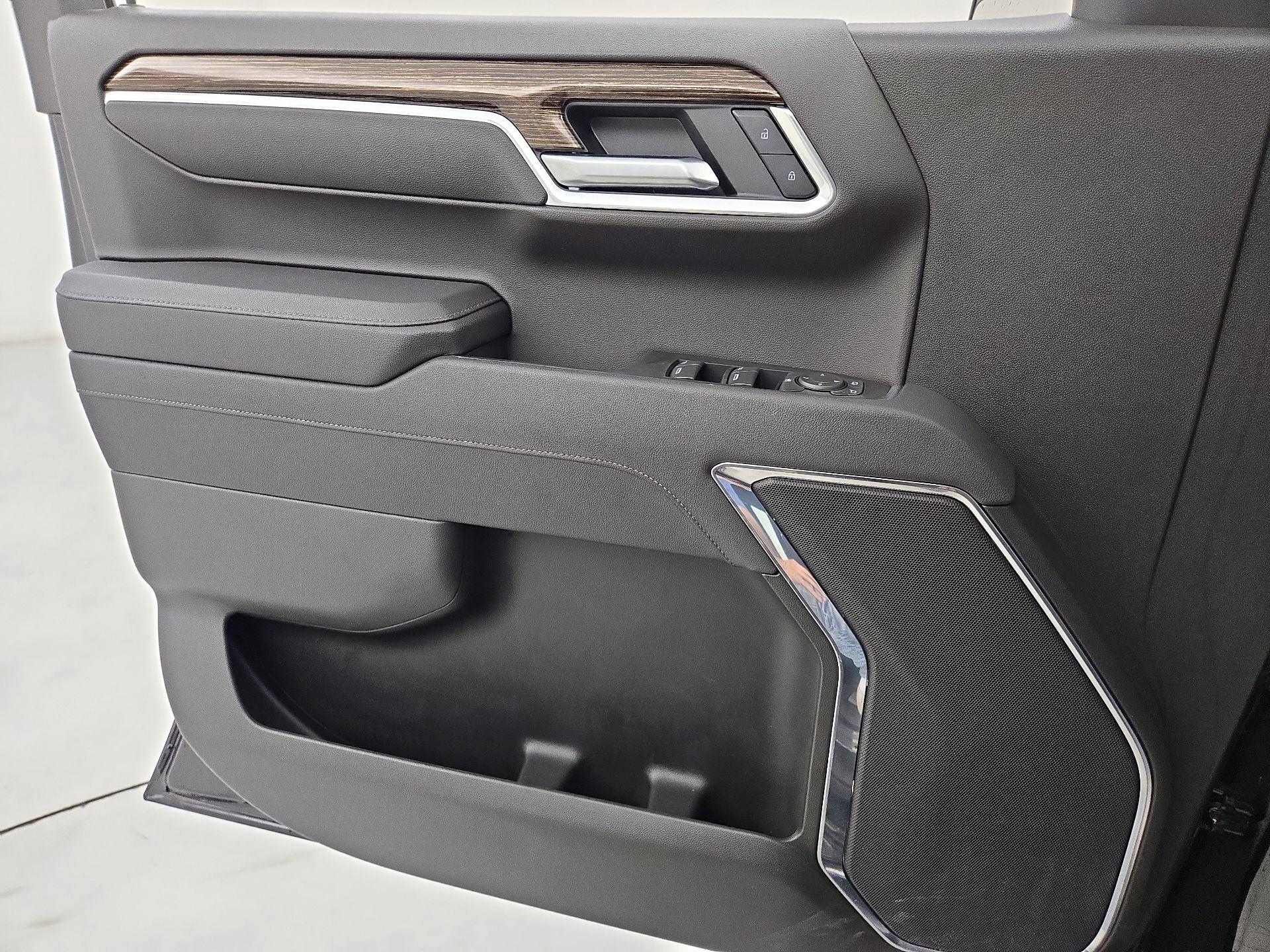 Thumbnail: 2026 GMC Sierra 1500 - 12