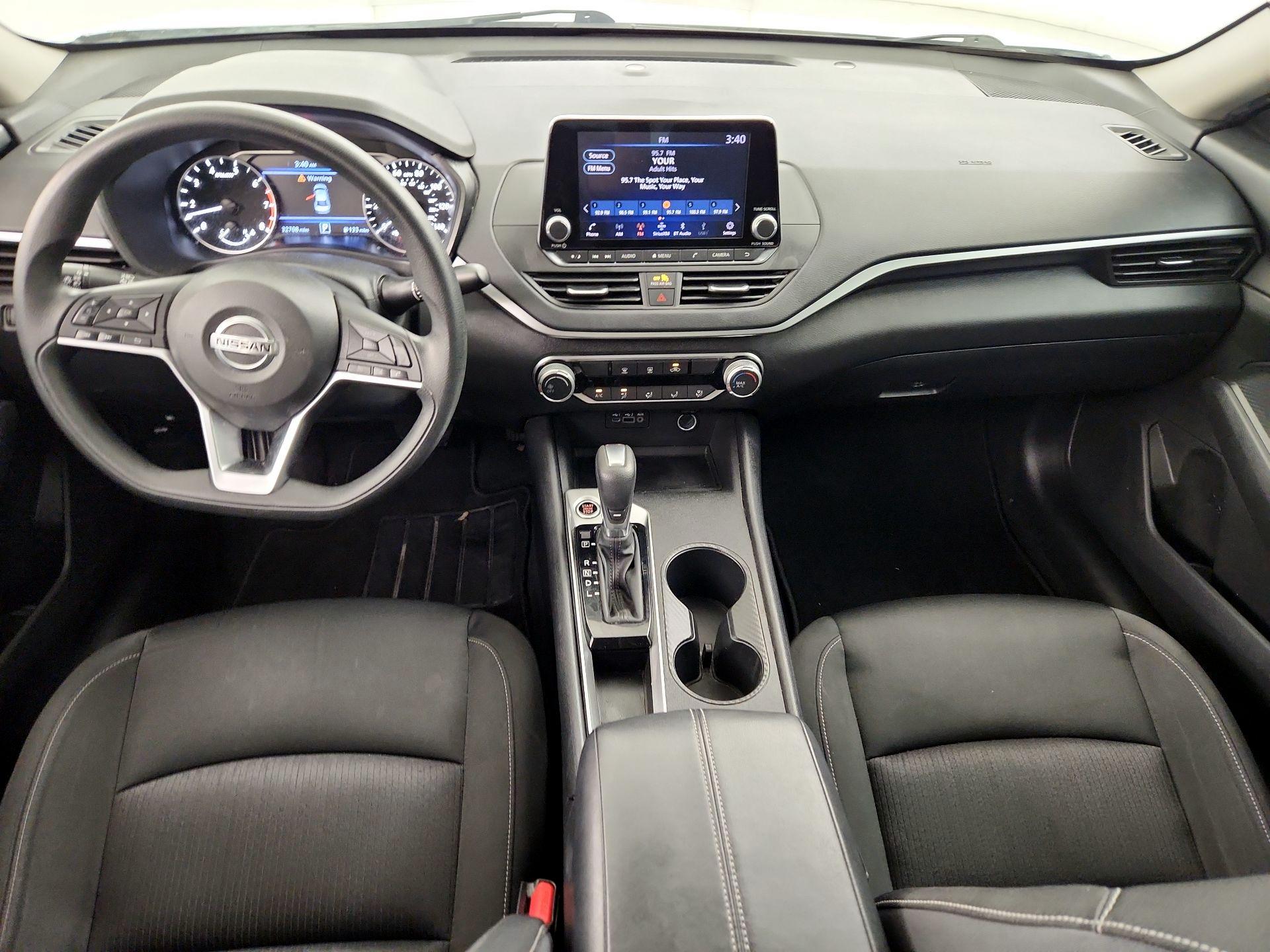 Thumbnail: 2020 Nissan Altima - 9