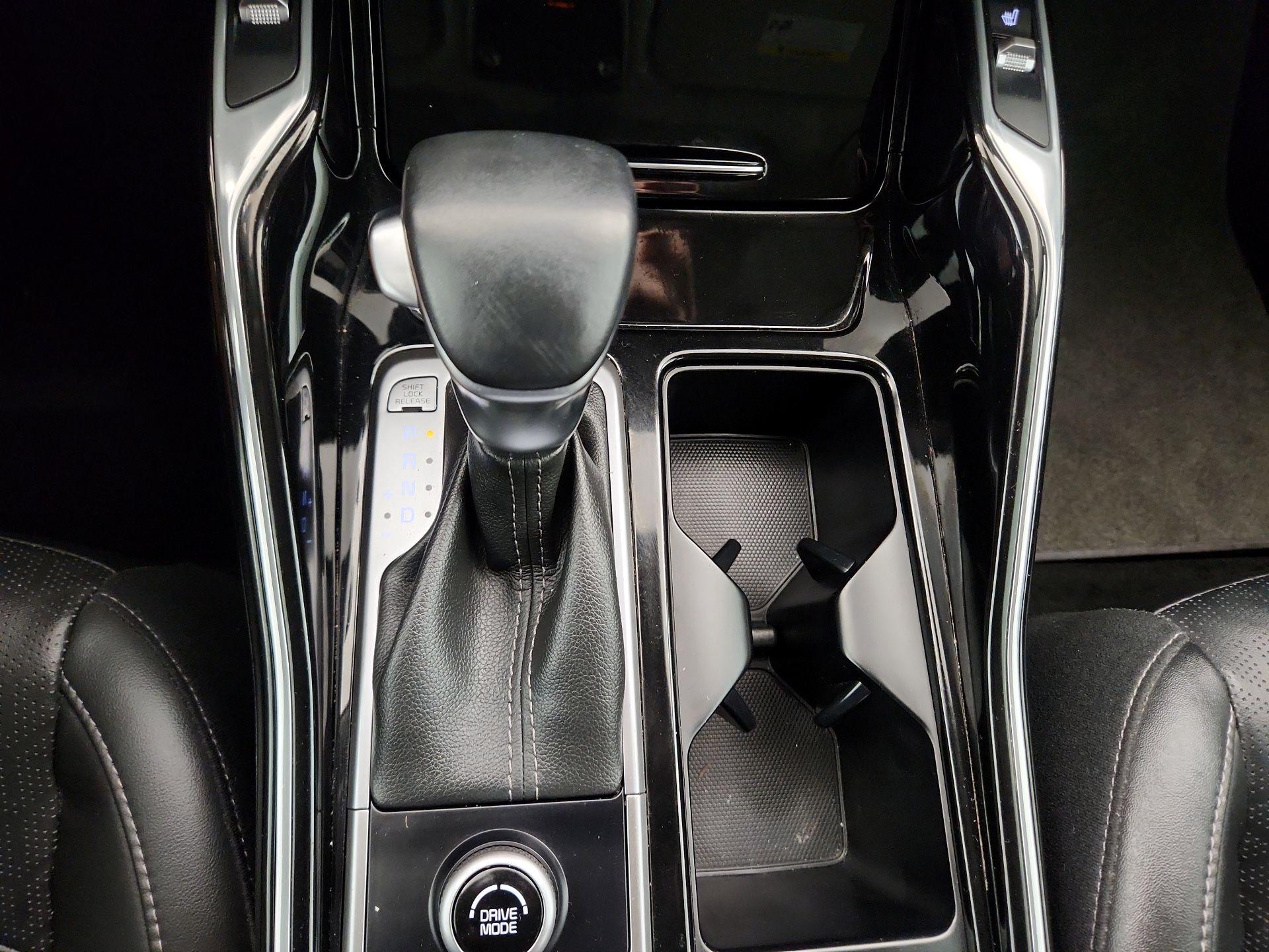 Thumbnail: 2022 Kia Sorento - 18