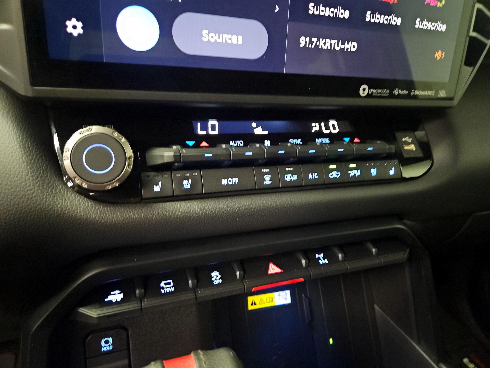 Thumbnail: 2024 Toyota Tundra - 16