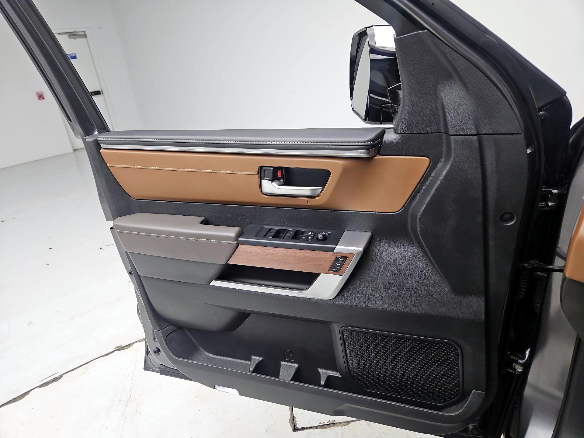 Thumbnail: 2025 Toyota Tundra - 12