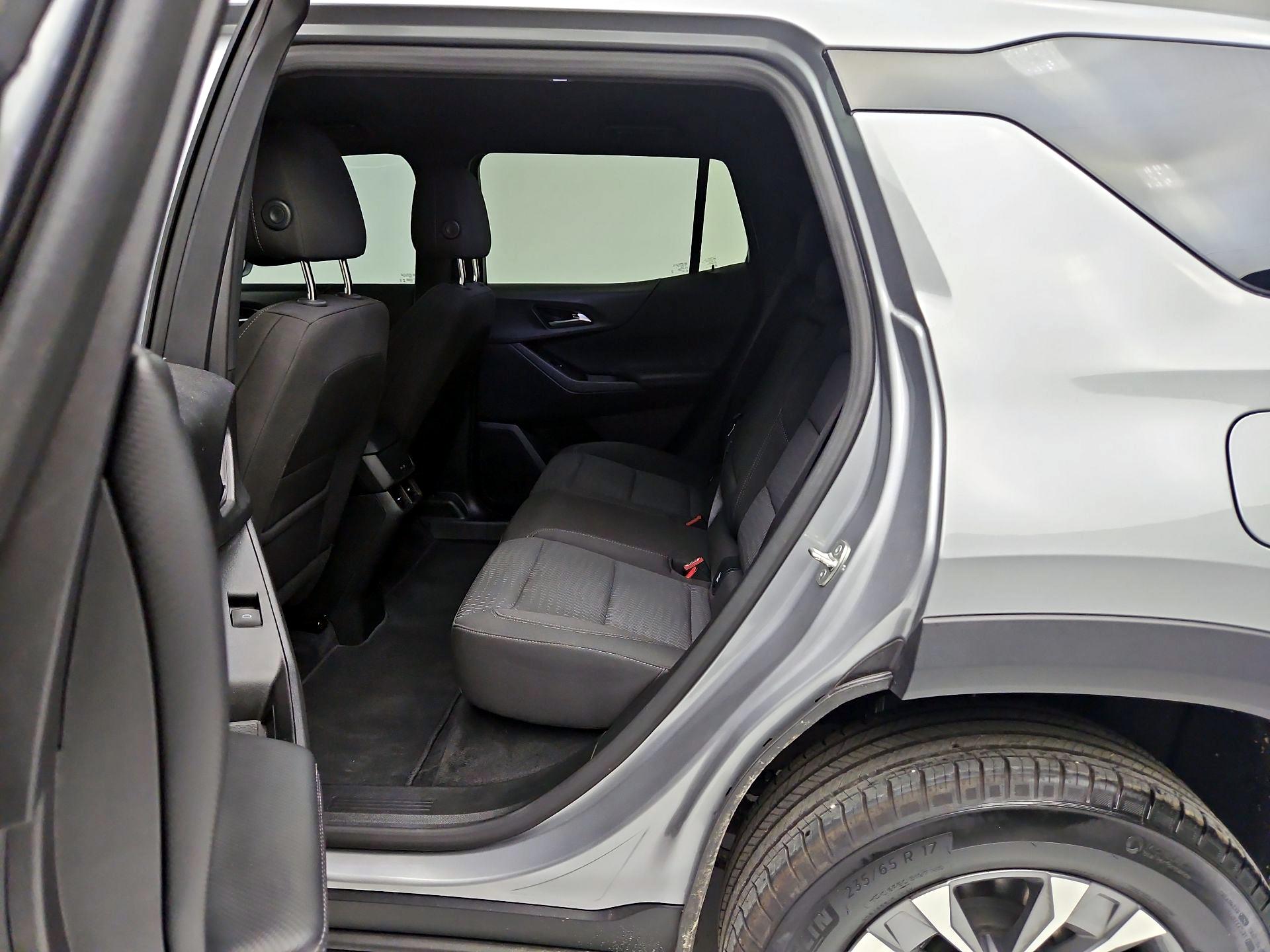 Thumbnail: 2025 Chevrolet Equinox - 19