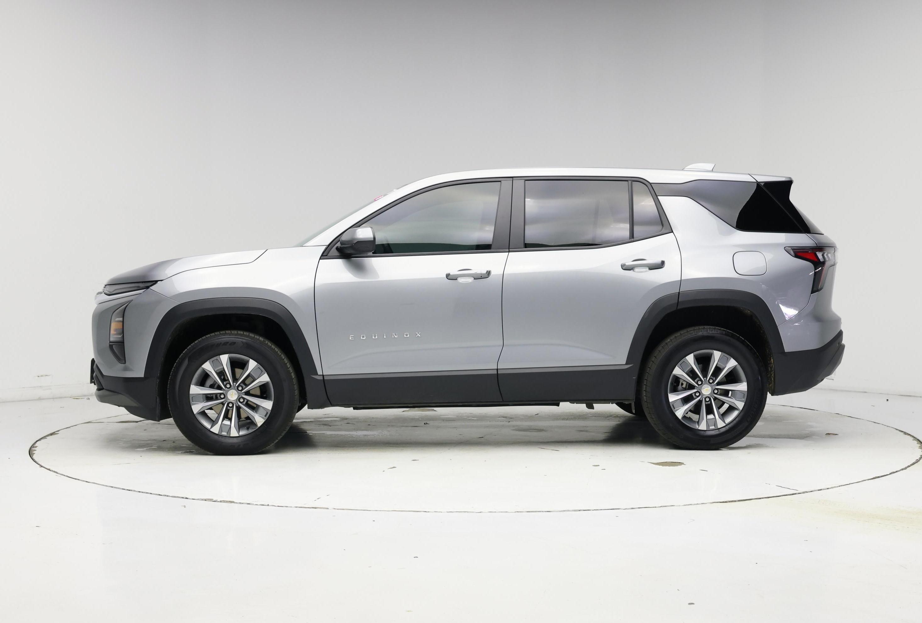 Thumbnail: 2025 Chevrolet Equinox - 3