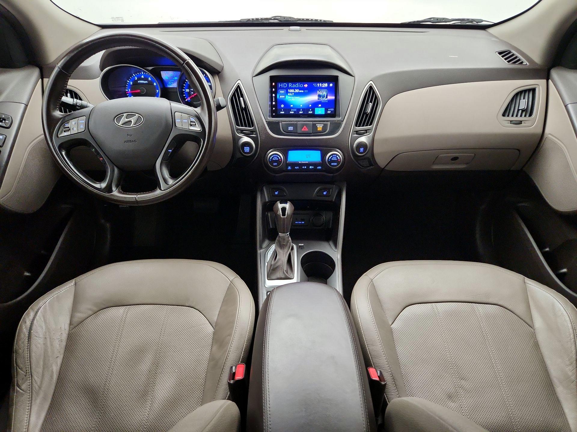 Thumbnail: 2015 Hyundai Tucson - 9