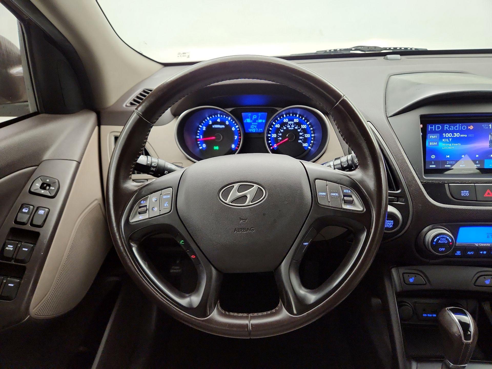 Thumbnail: 2015 Hyundai Tucson - 10