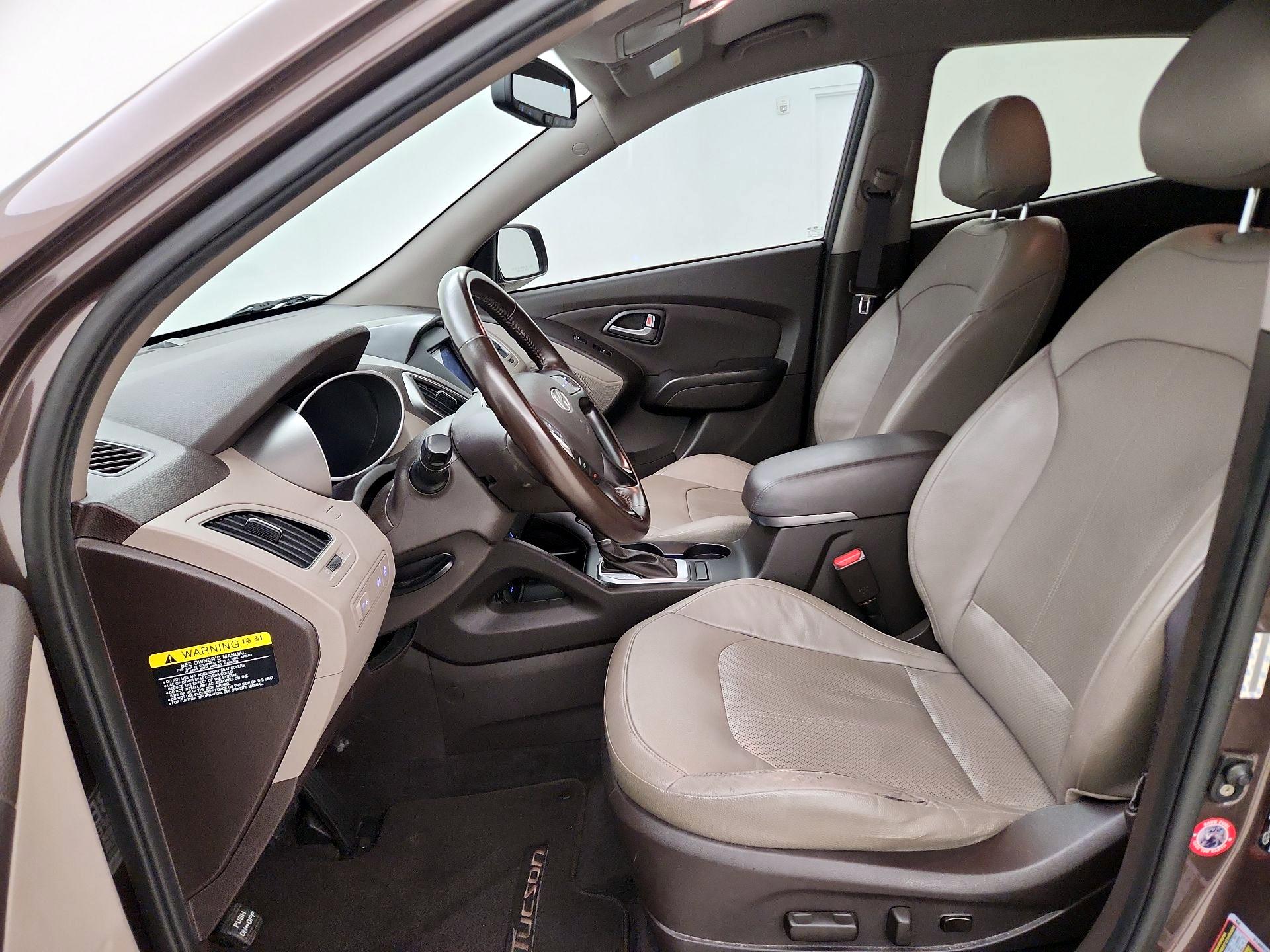 Thumbnail: 2015 Hyundai Tucson - 11