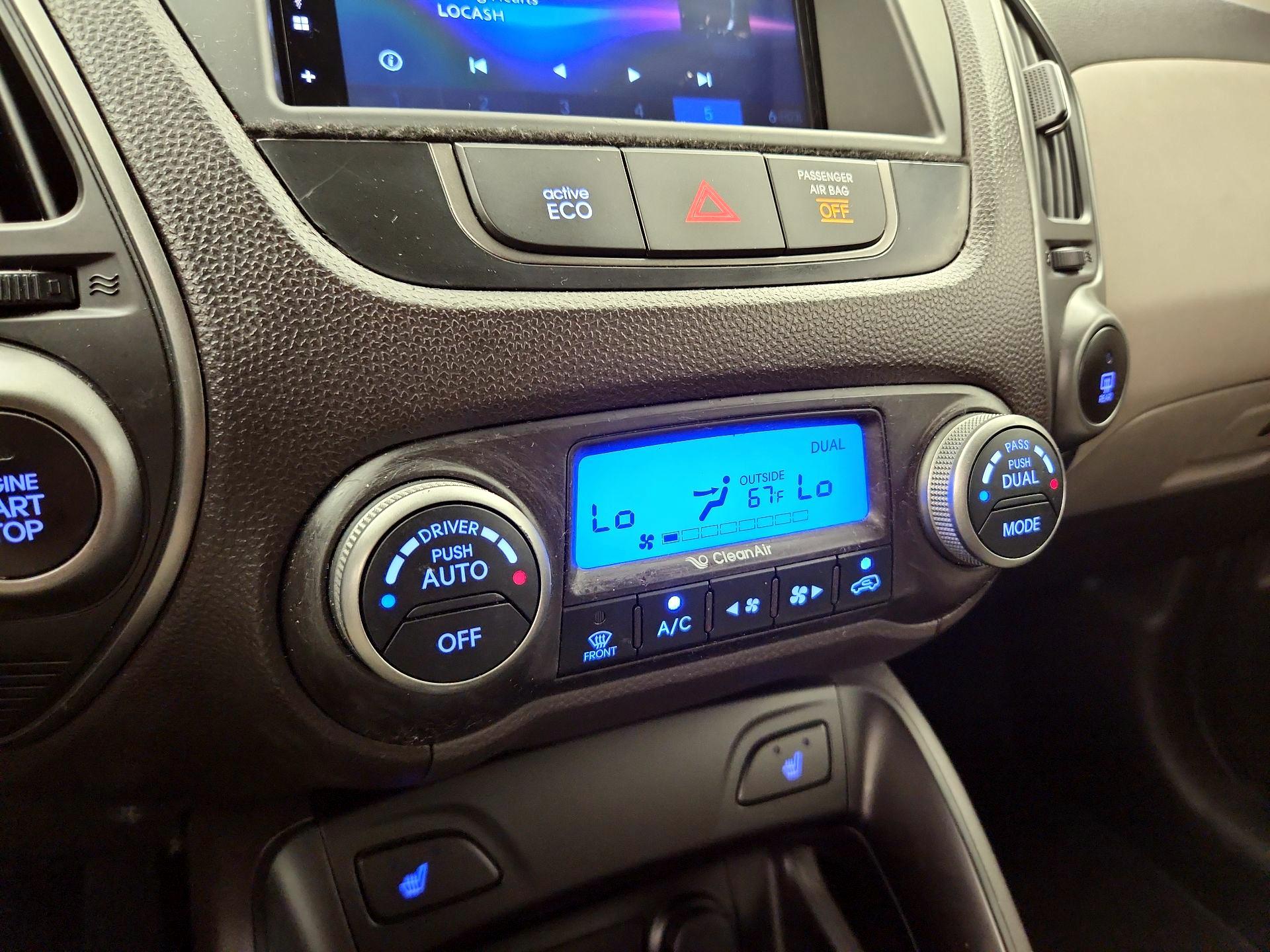 Thumbnail: 2015 Hyundai Tucson - 16