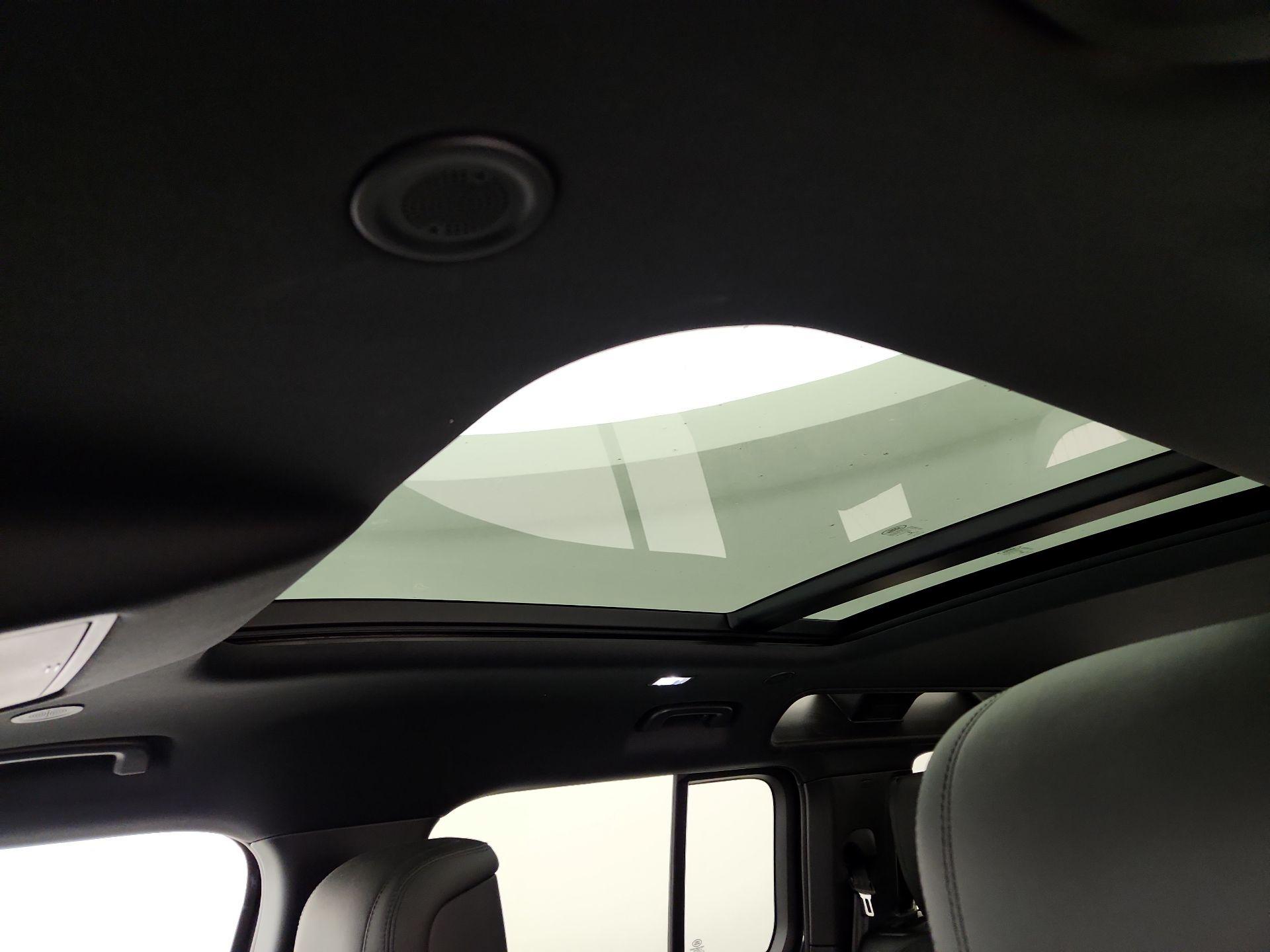 Thumbnail: 2021 Land Rover Defender - 19