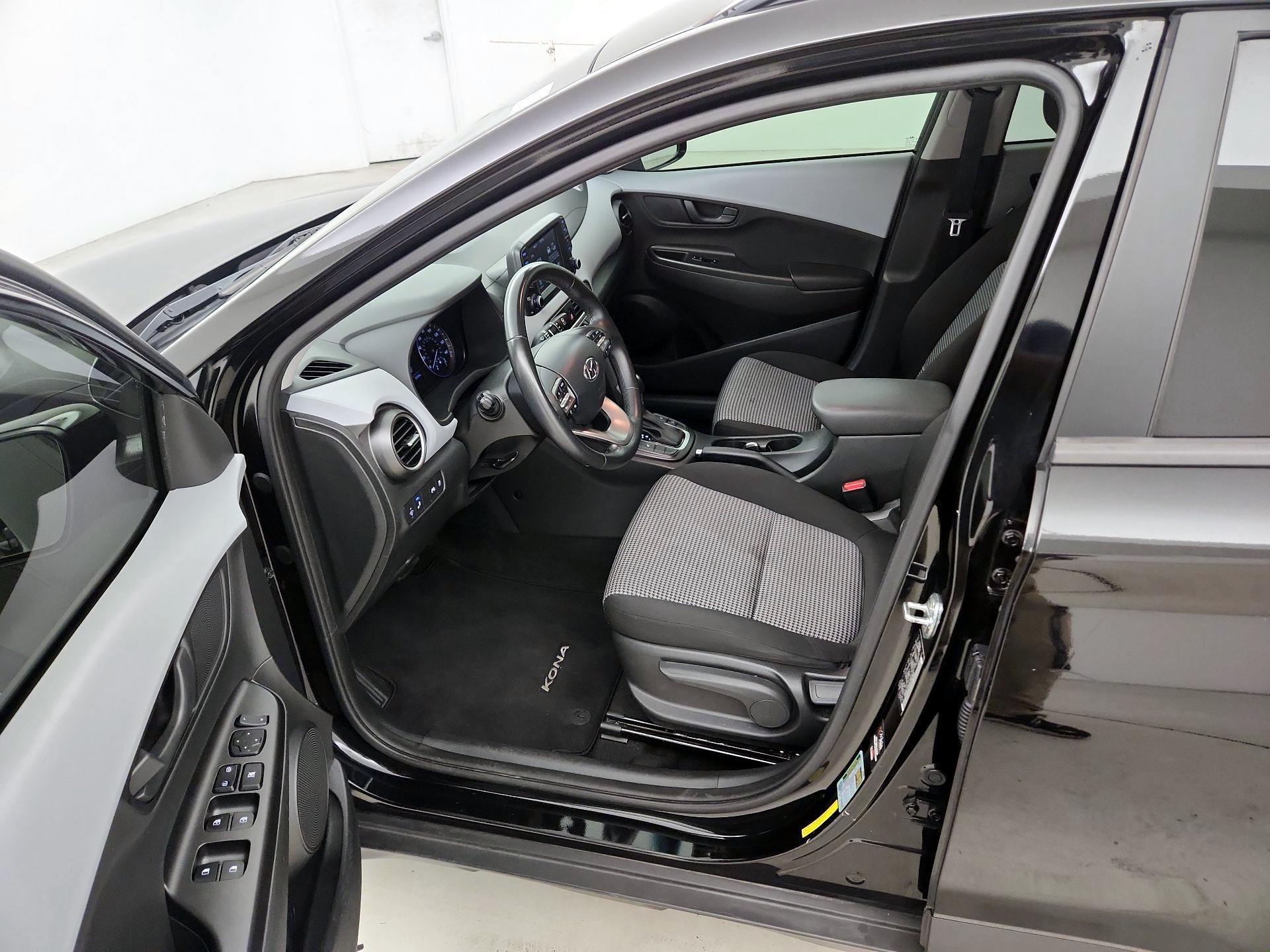 Thumbnail: 2020 Hyundai Kona - 9