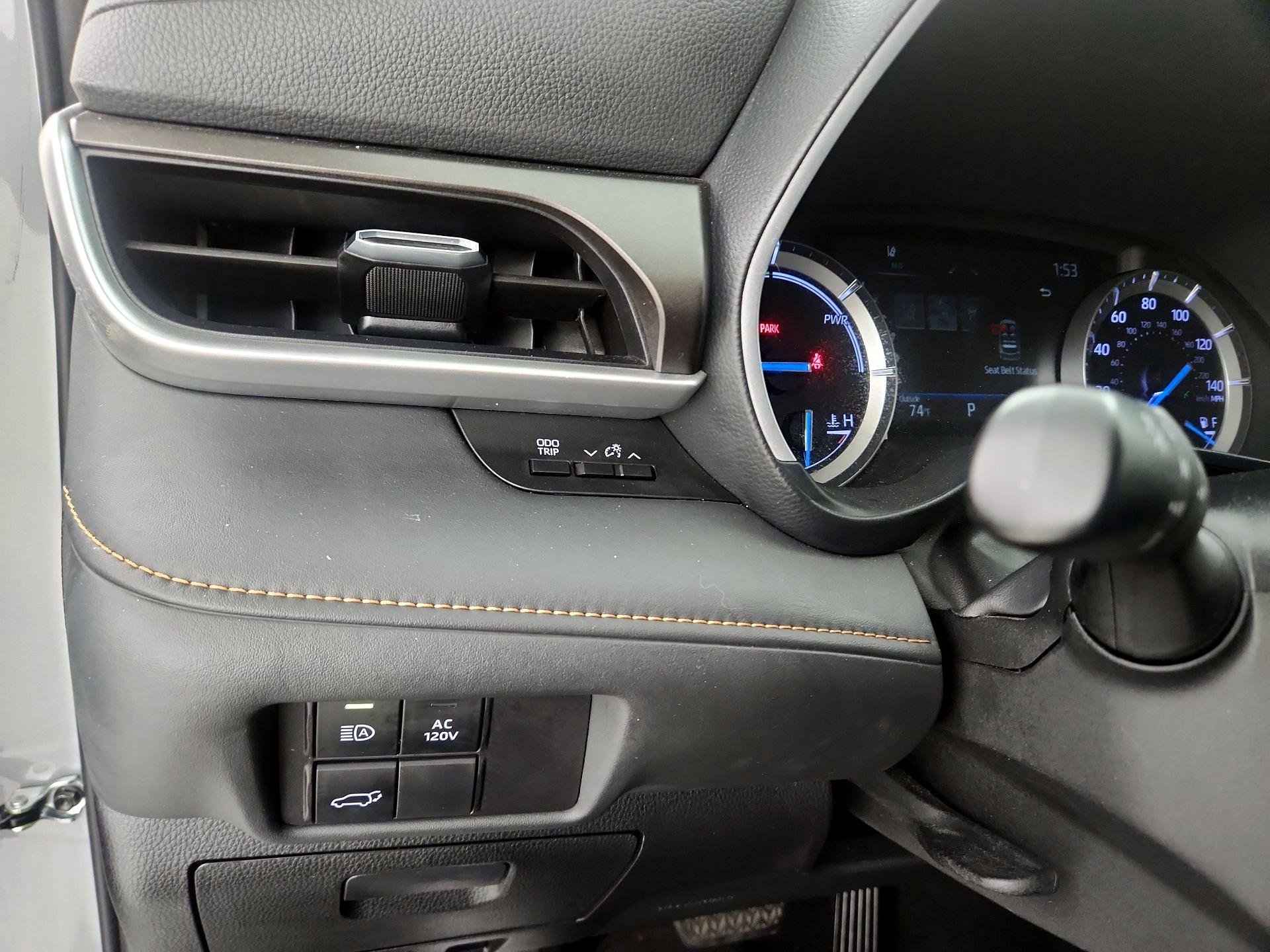 Thumbnail: 2022 Toyota Highlander - 11