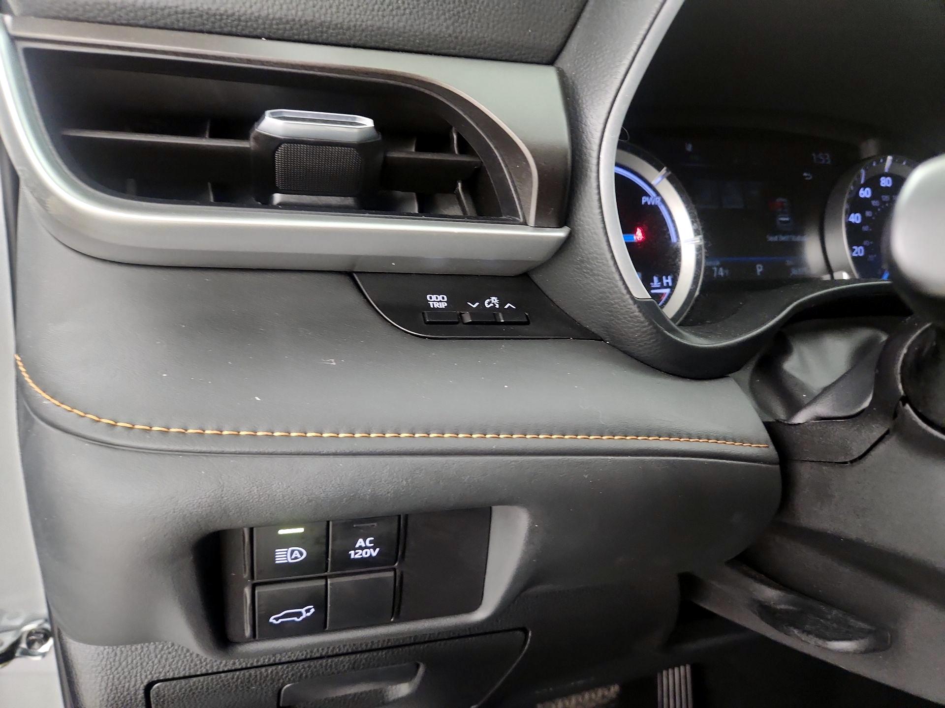 Thumbnail: 2022 Toyota Highlander - 12