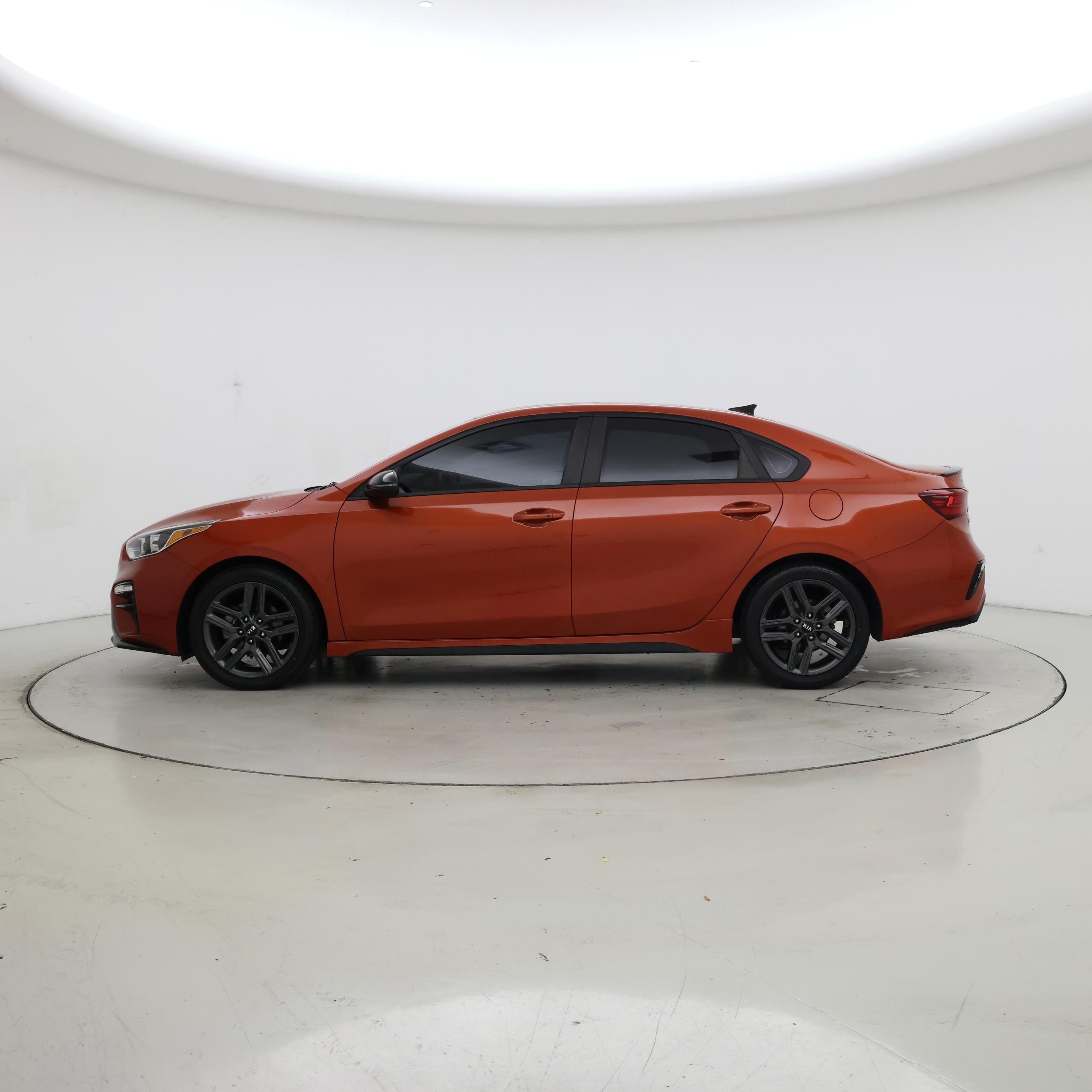 Thumbnail: 2021 Kia Forte - 3