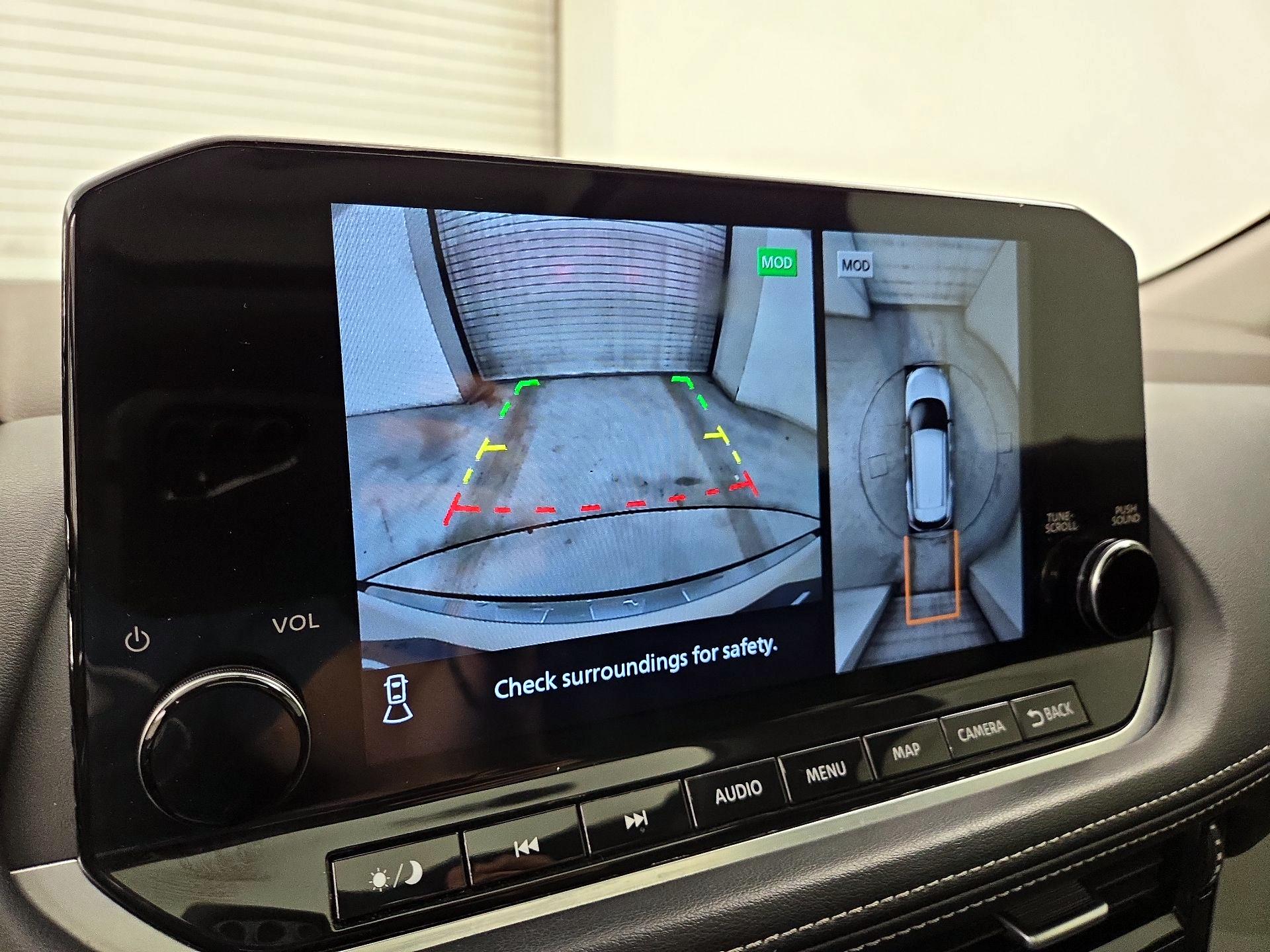 Thumbnail: 2023 Nissan Rogue - 15