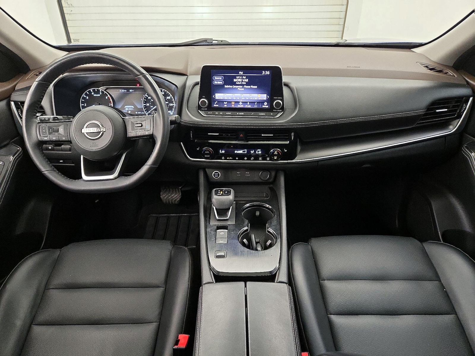 2022 Nissan Rogue SV - Photo 10