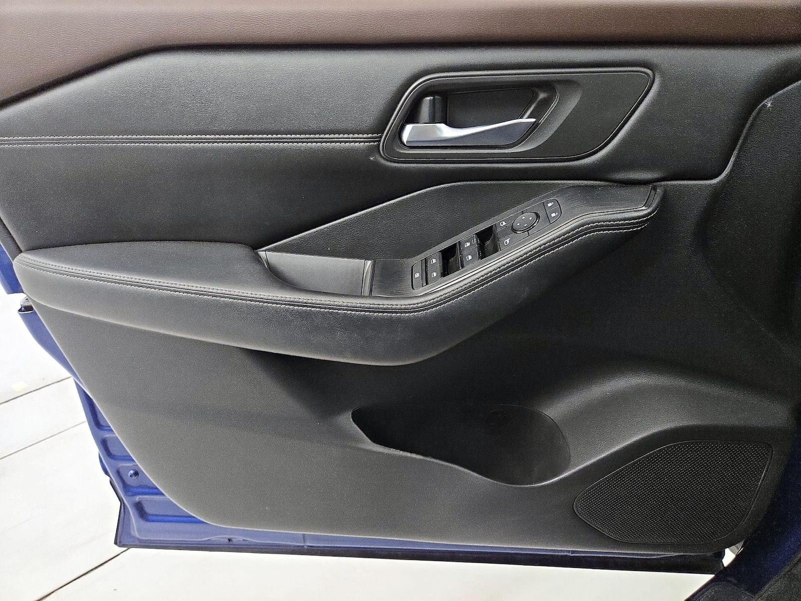 2022 Nissan Rogue SV - Photo 13