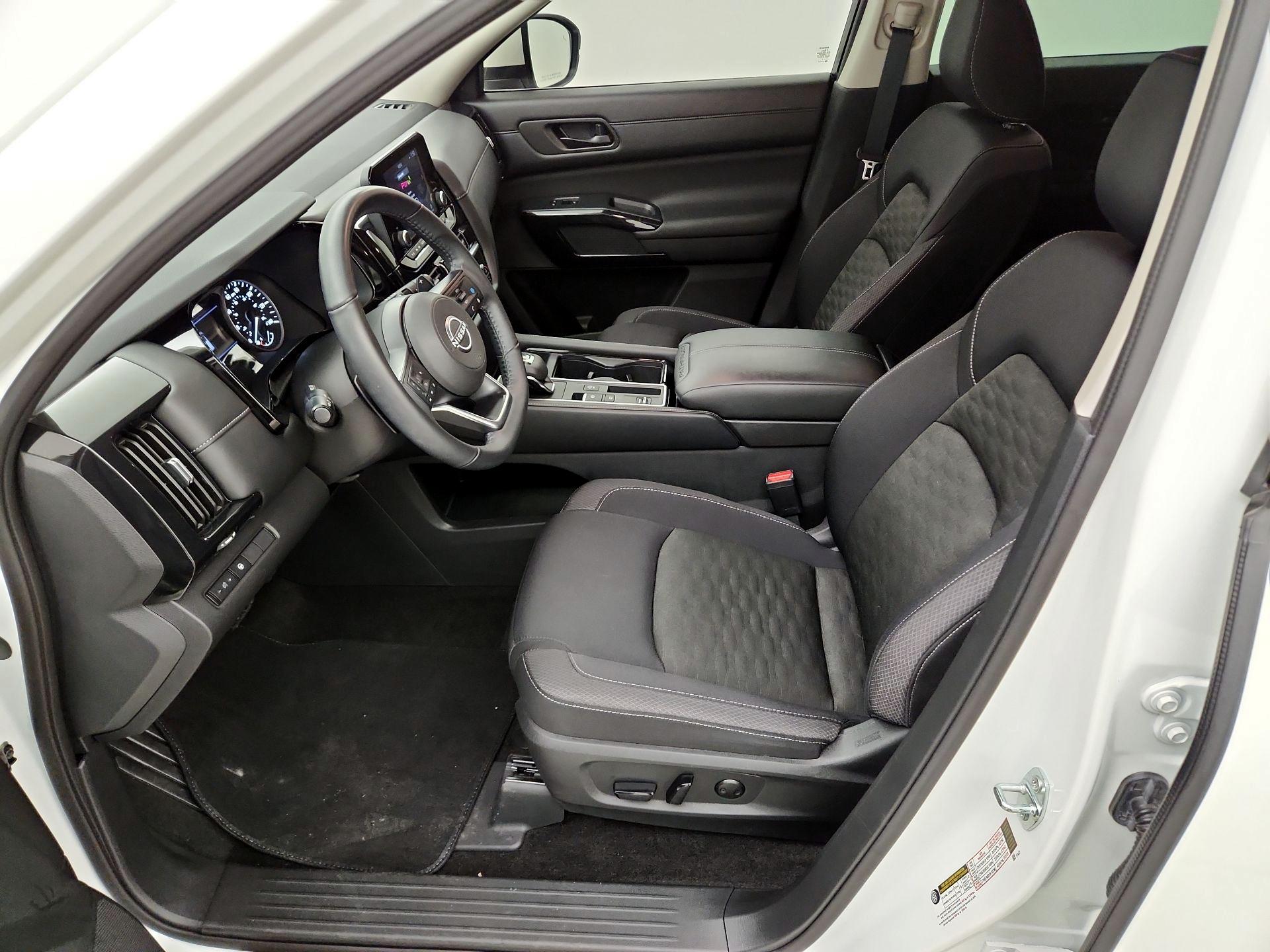 Thumbnail: 2024 Nissan Pathfinder - 11