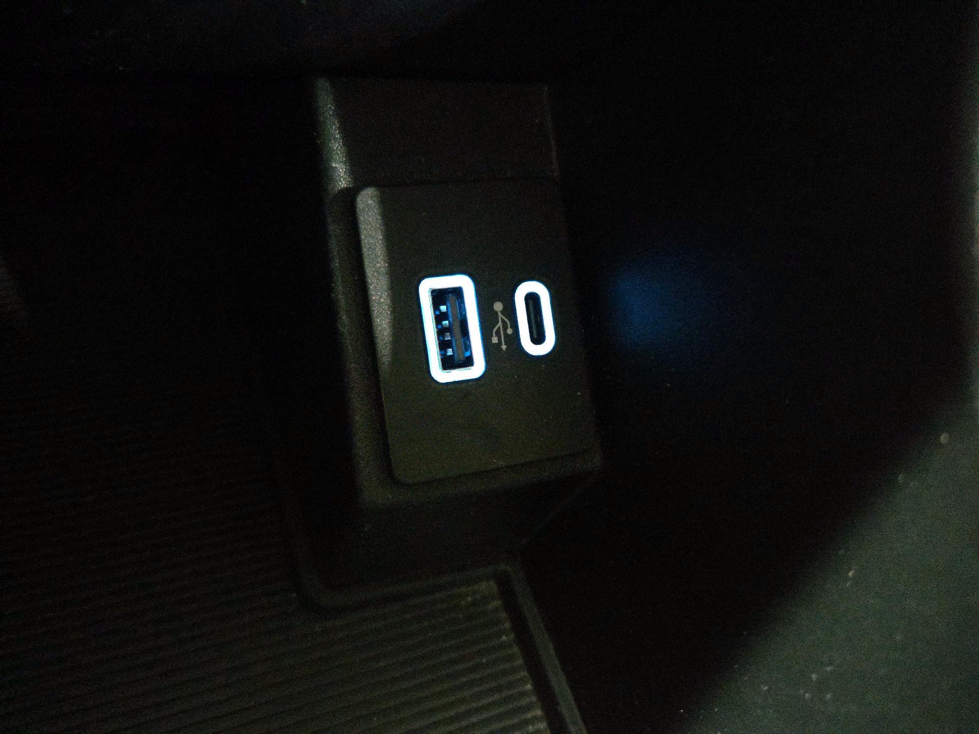 Thumbnail: 2024 Ford Edge - 19