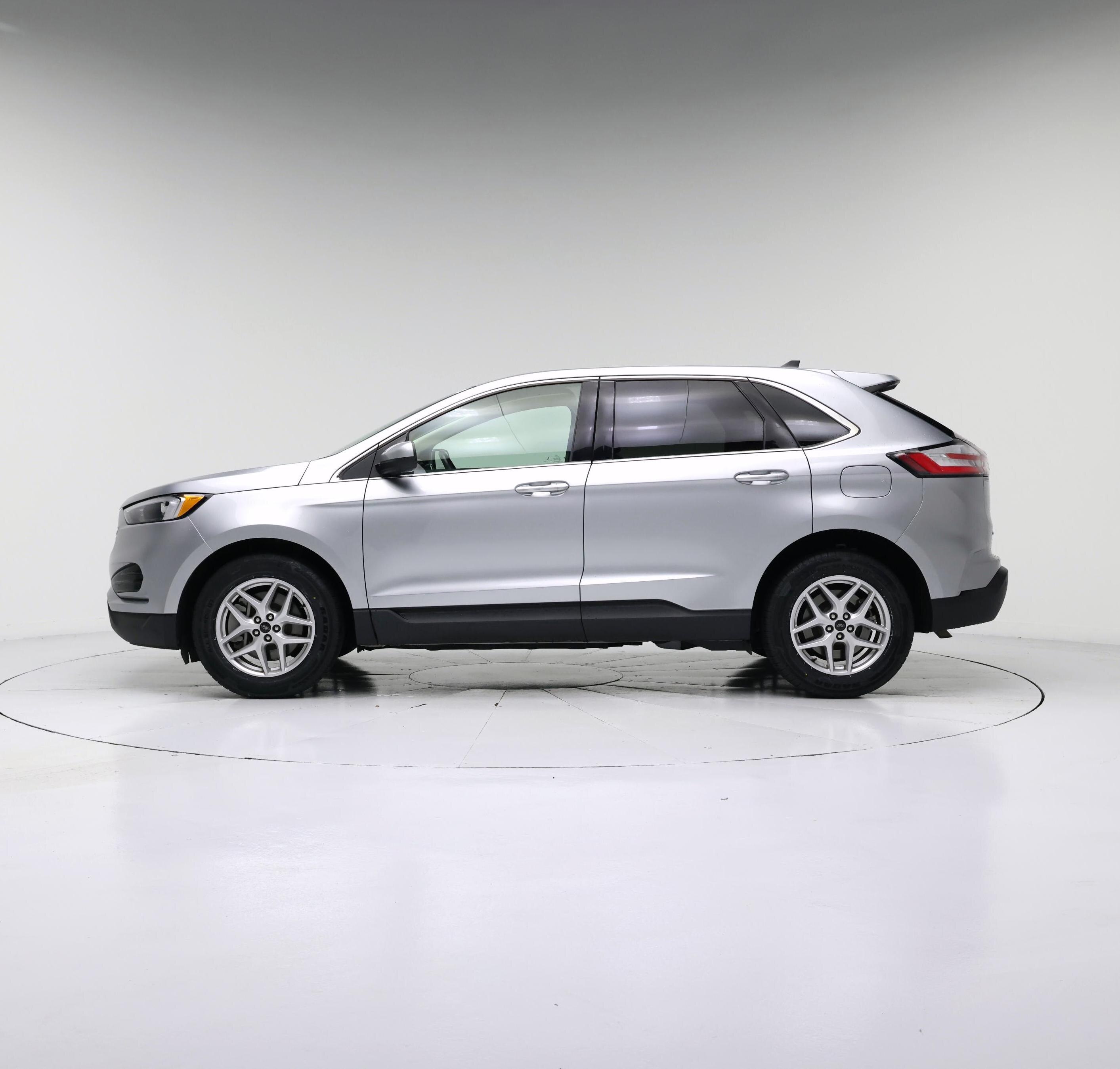 Thumbnail: 2024 Ford Edge - 3