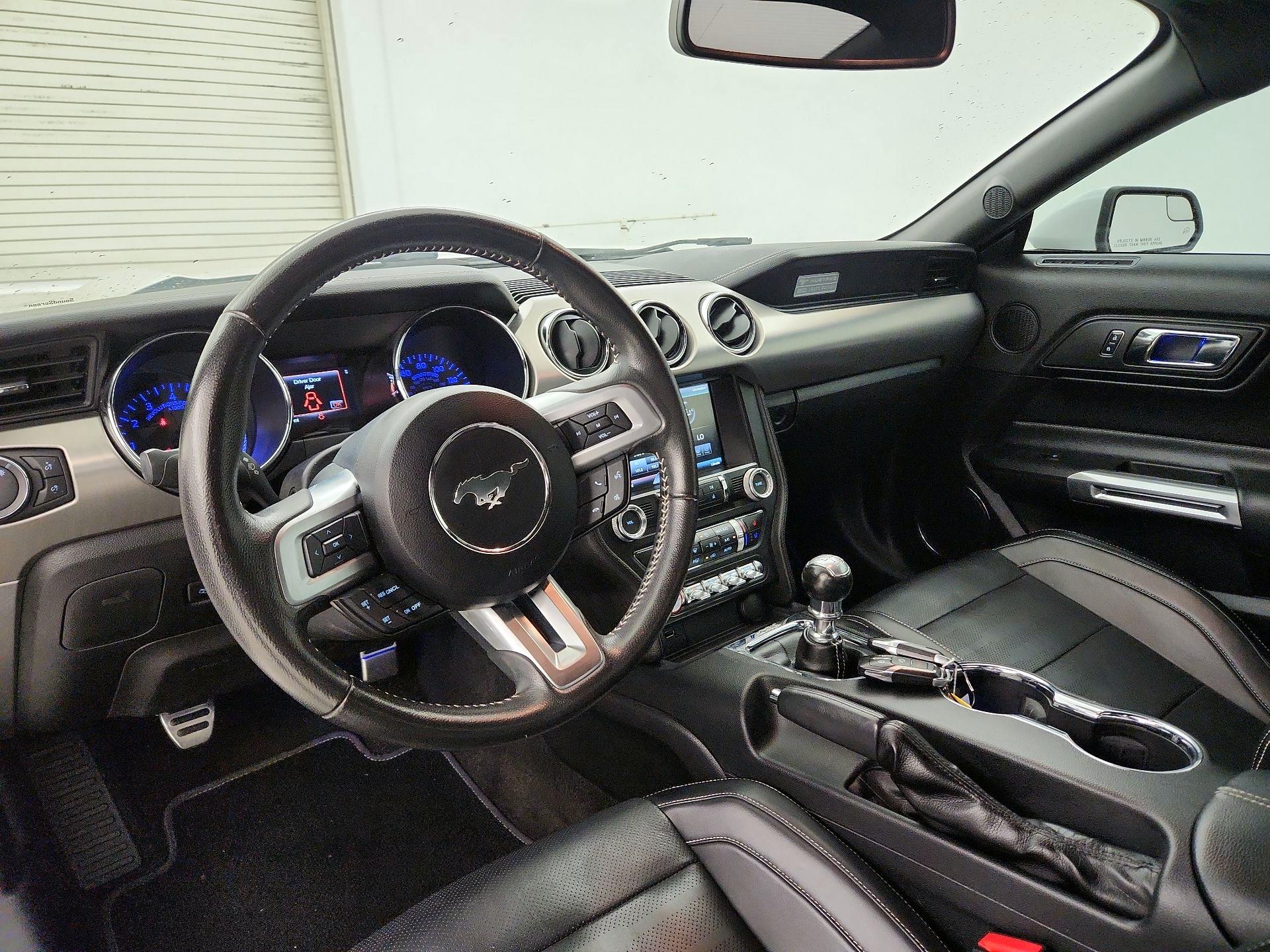 Thumbnail: 2015 Ford Mustang - 8