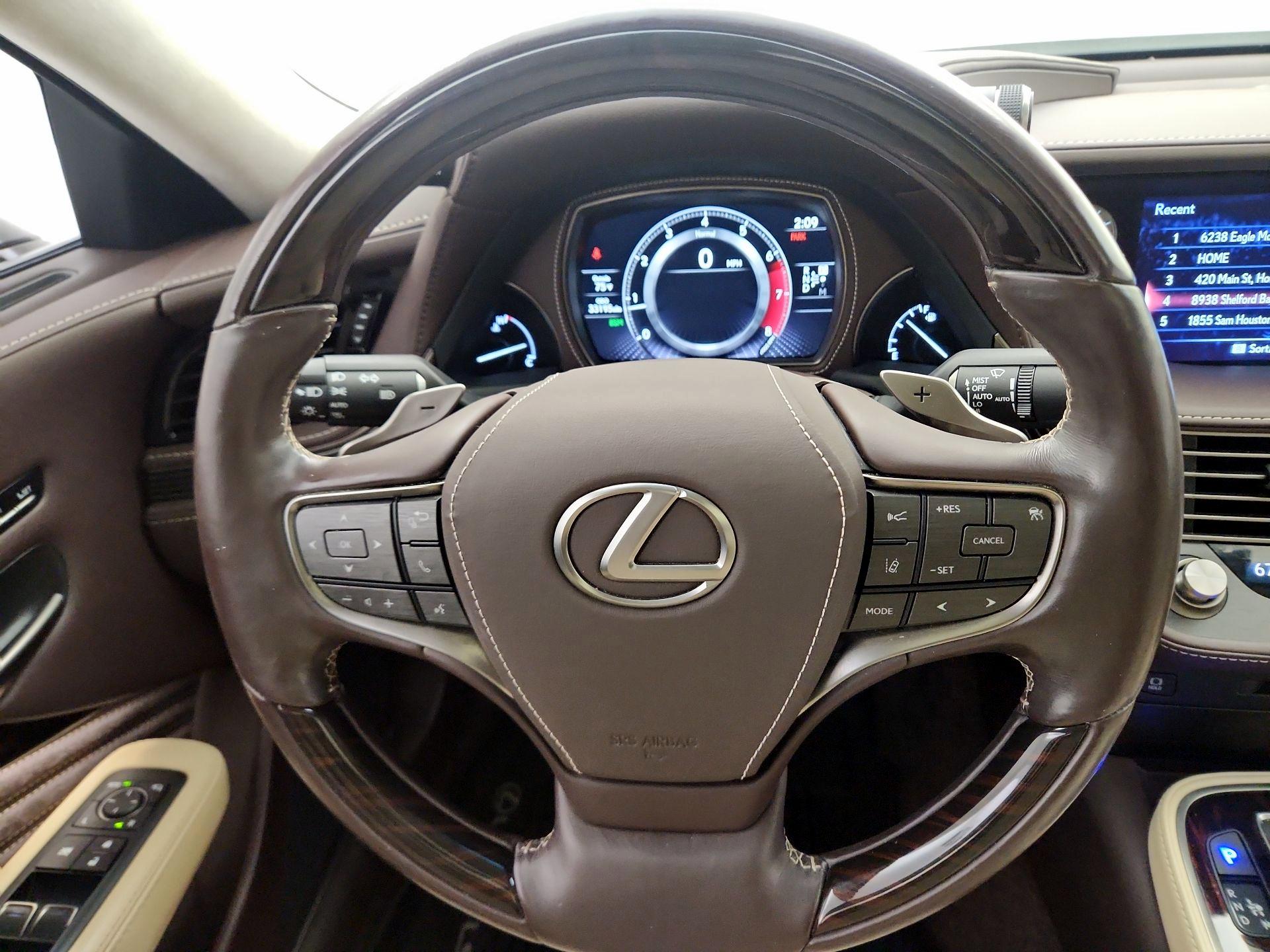 Thumbnail: 2020 Lexus LS - 10