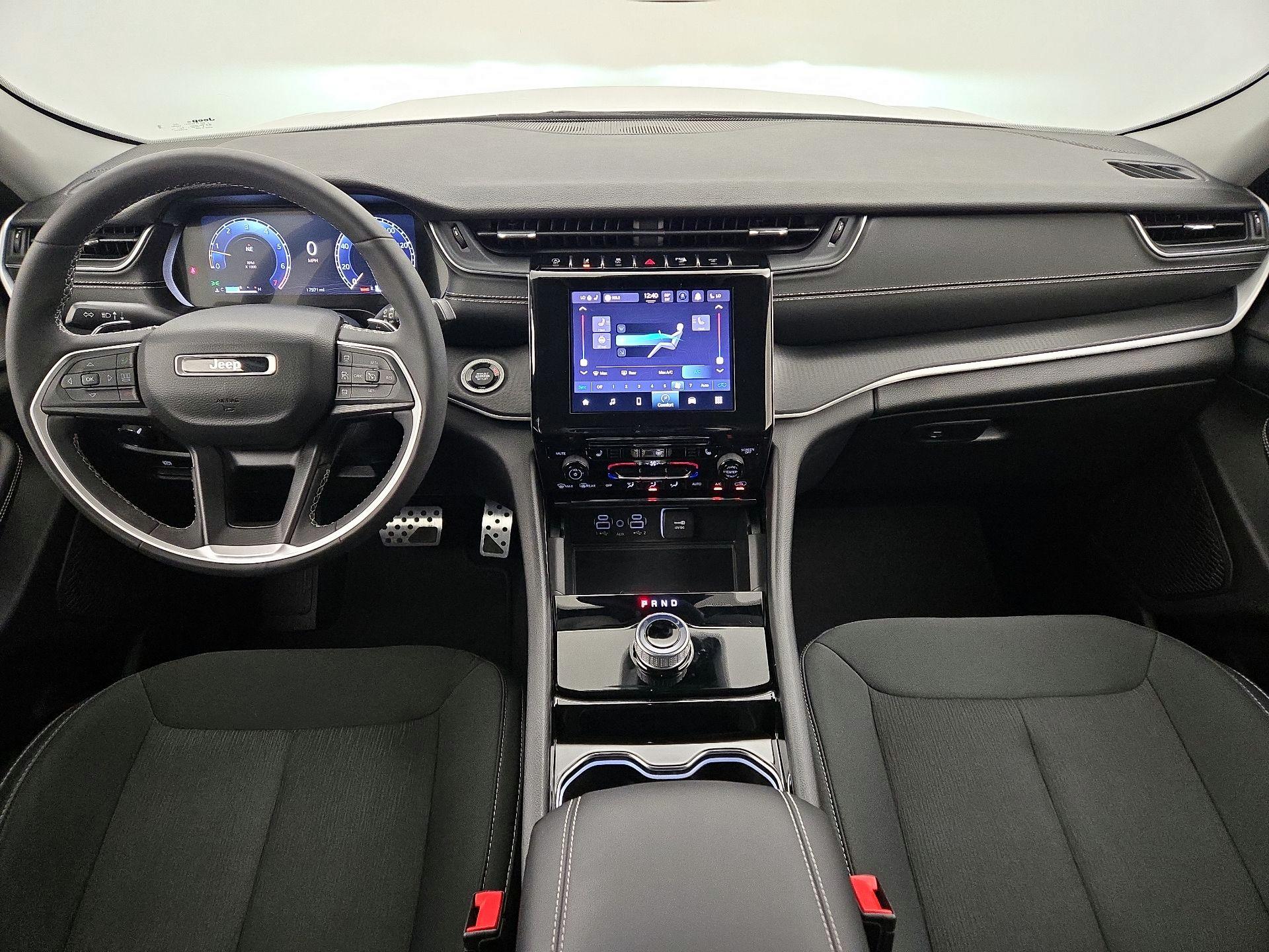 Thumbnail: 2023 Jeep Grand Cherokee - 9