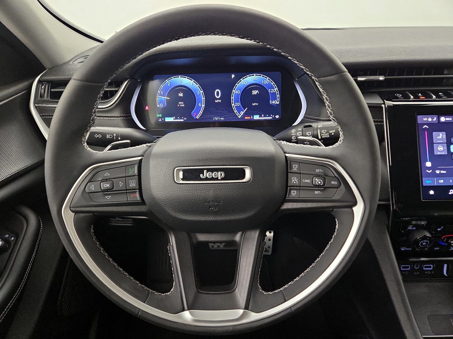 Thumbnail: 2023 Jeep Grand Cherokee - 10