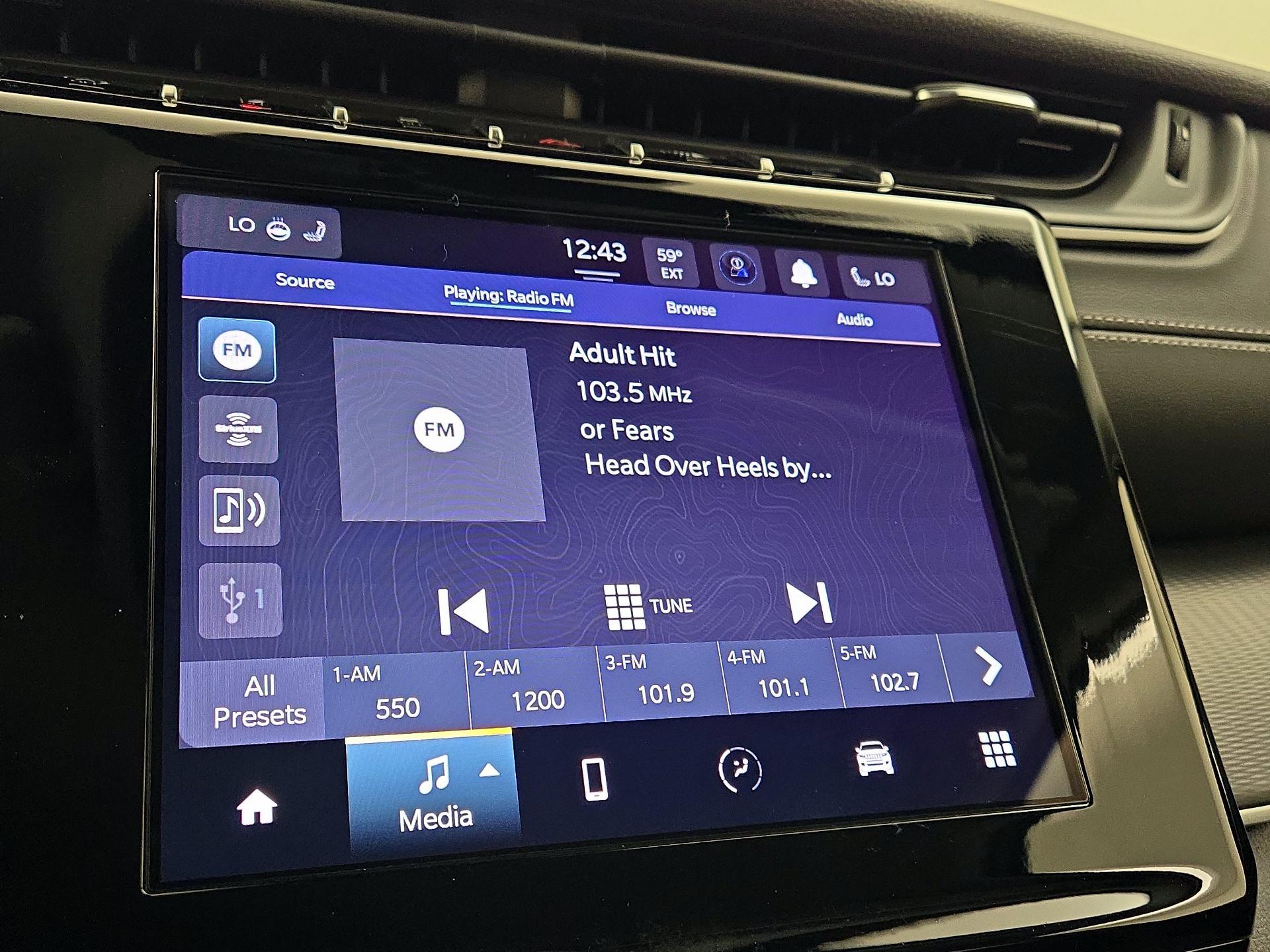 Thumbnail: 2023 Jeep Grand Cherokee - 15