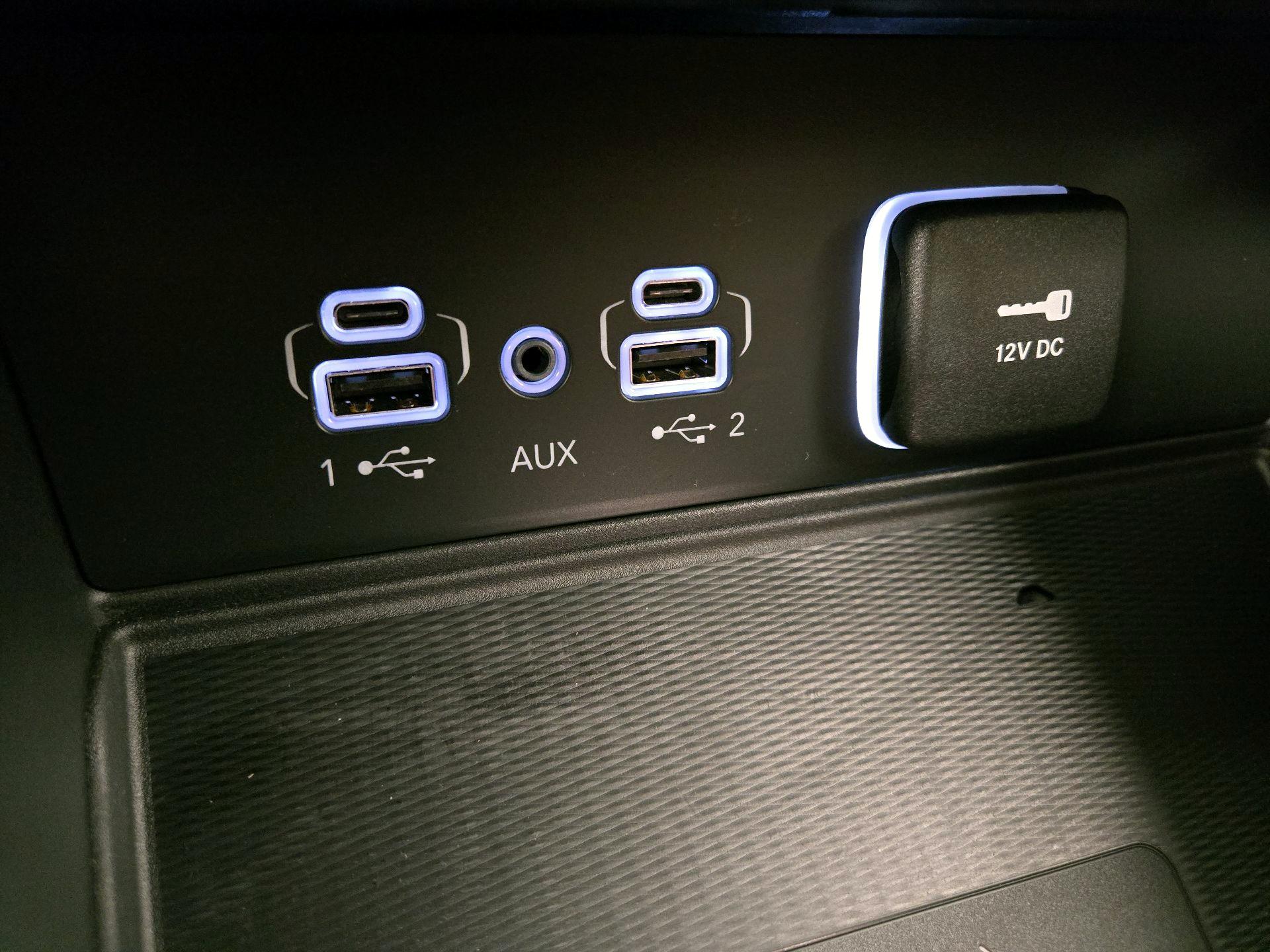 Thumbnail: 2023 Jeep Grand Cherokee - 18