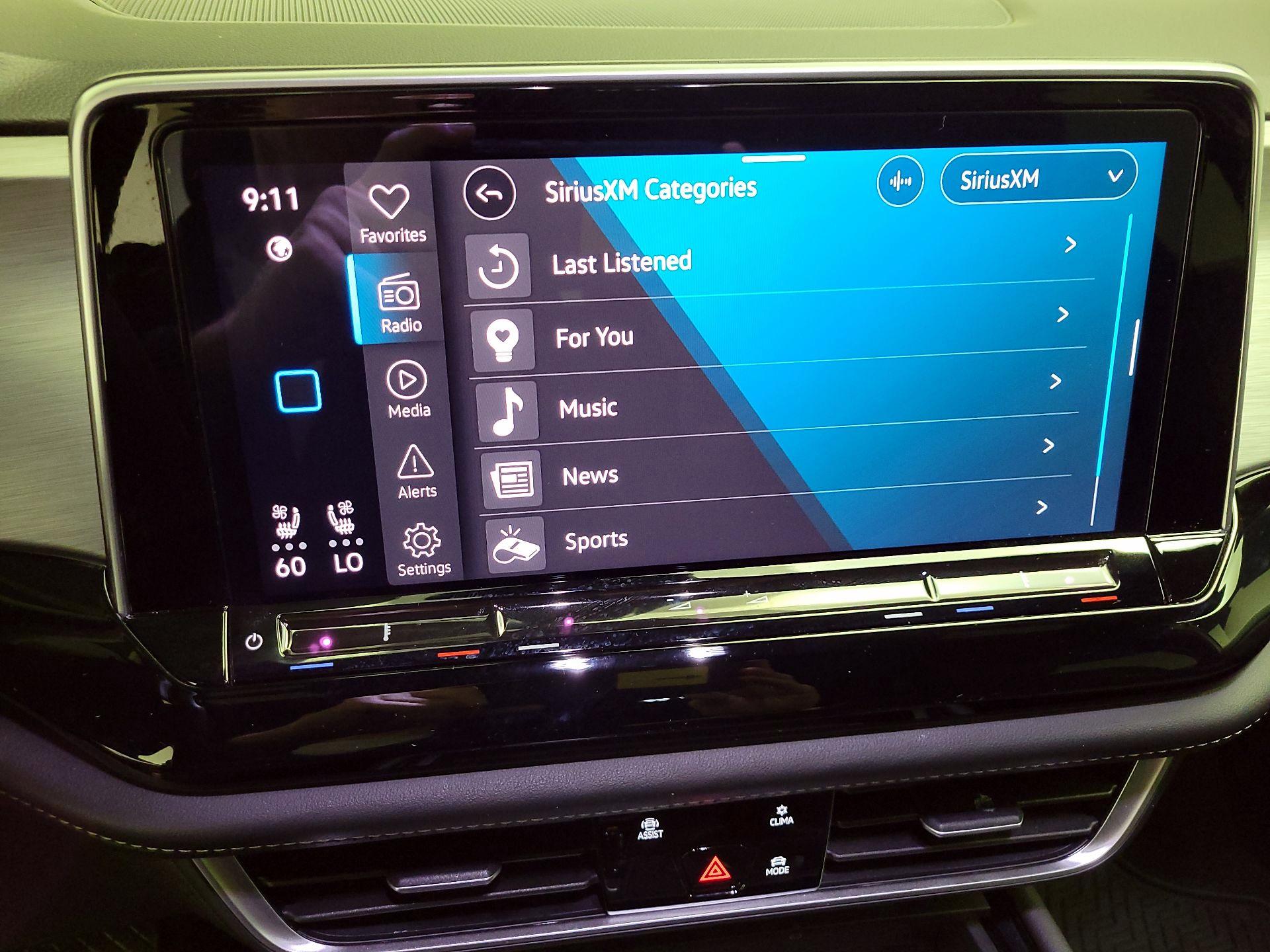 Thumbnail: 2024 Volkswagen Atlas - 16