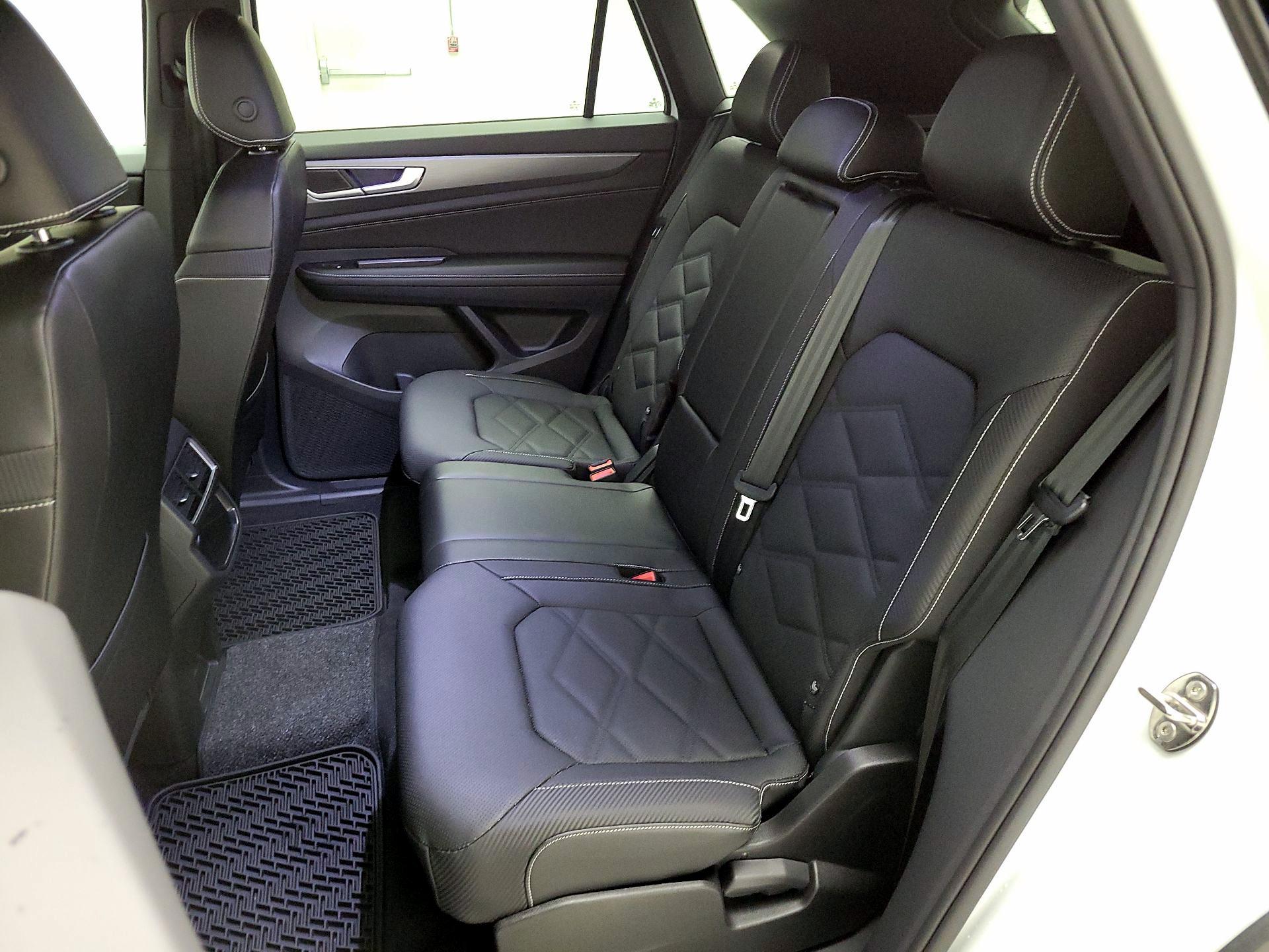 Thumbnail: 2024 Volkswagen Atlas - 20