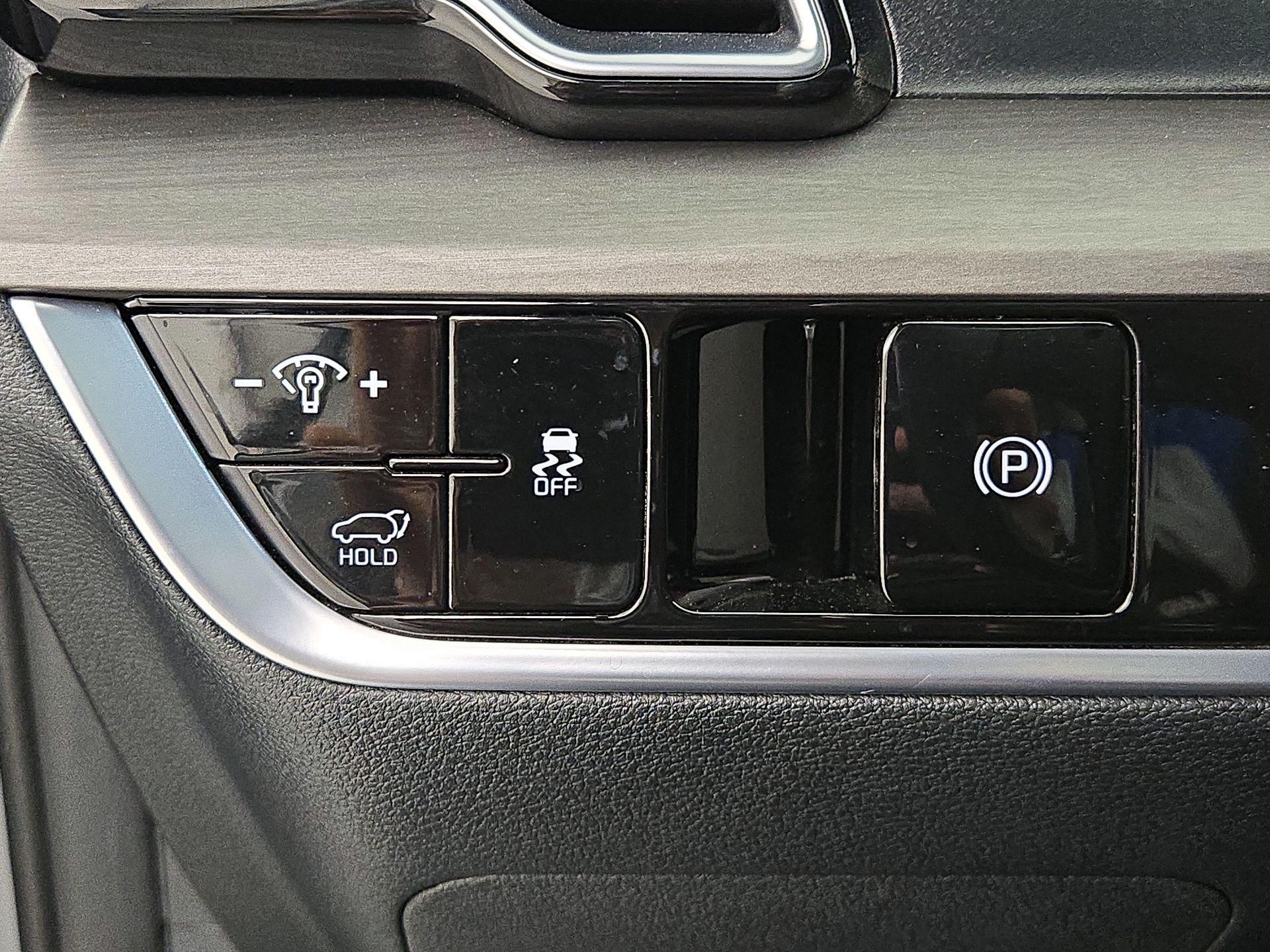 Thumbnail: 2025 Kia Sportage - 13