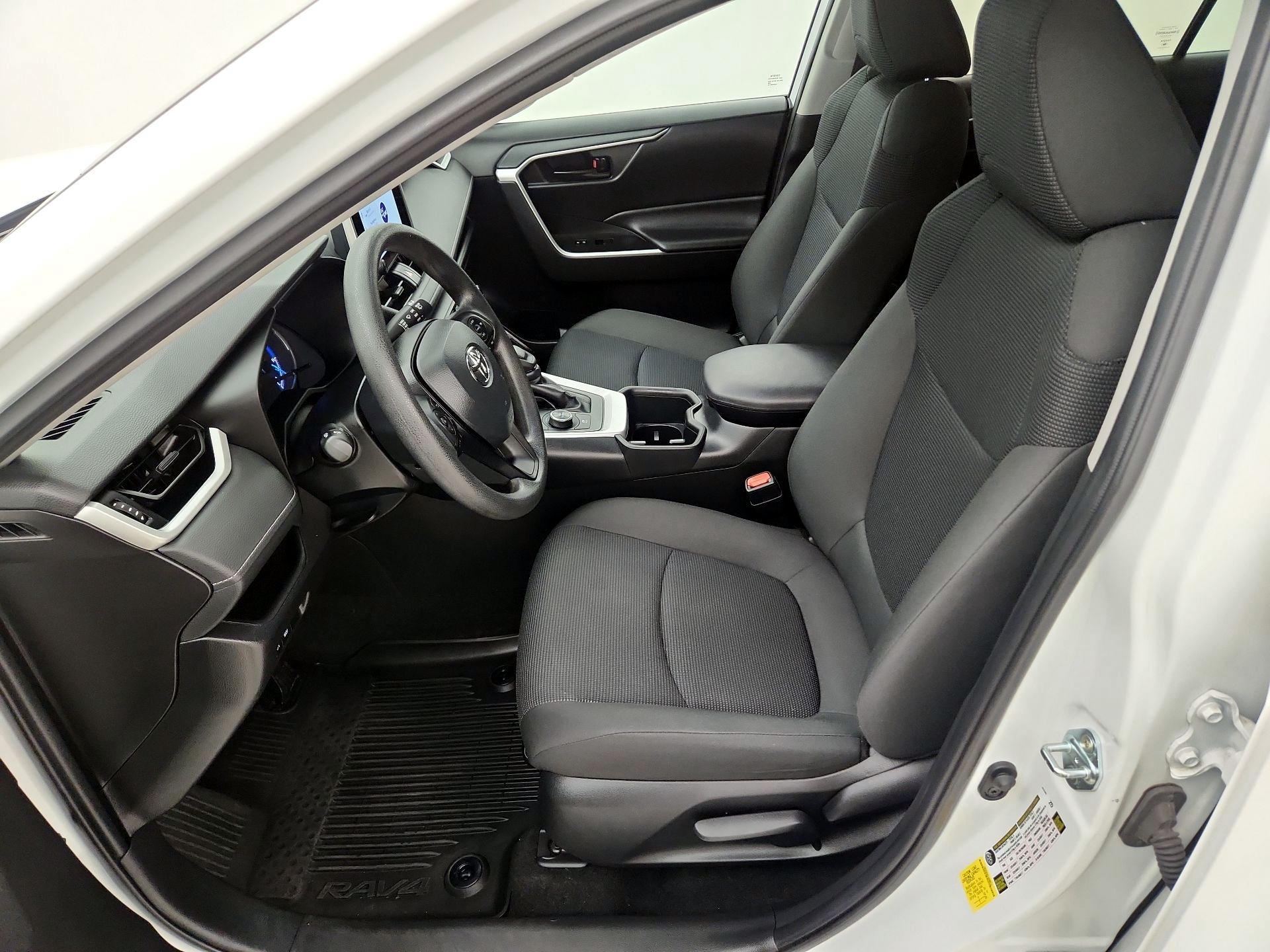 Thumbnail: 2024 Toyota RAV4 - 11