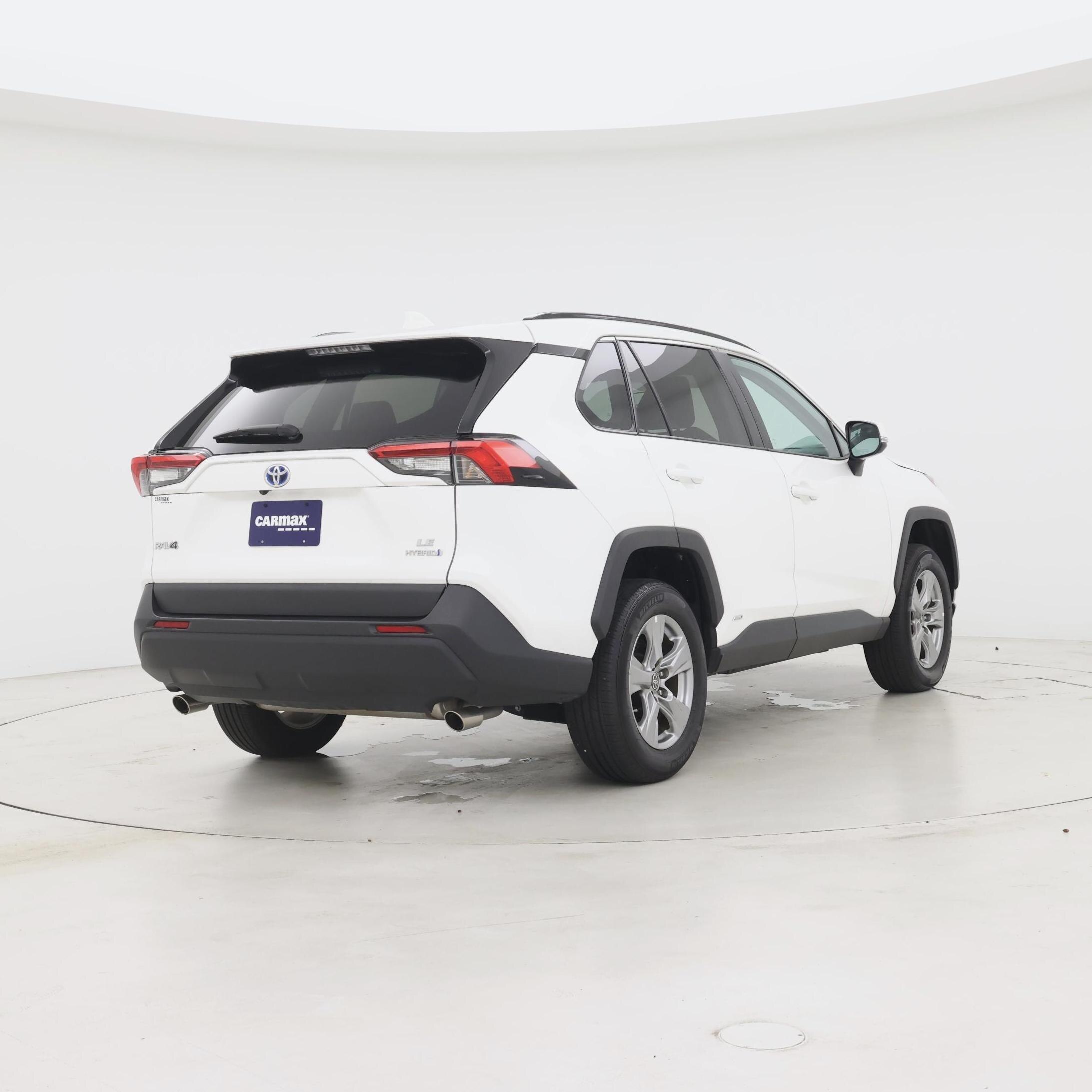 Thumbnail: 2024 Toyota RAV4 - 8