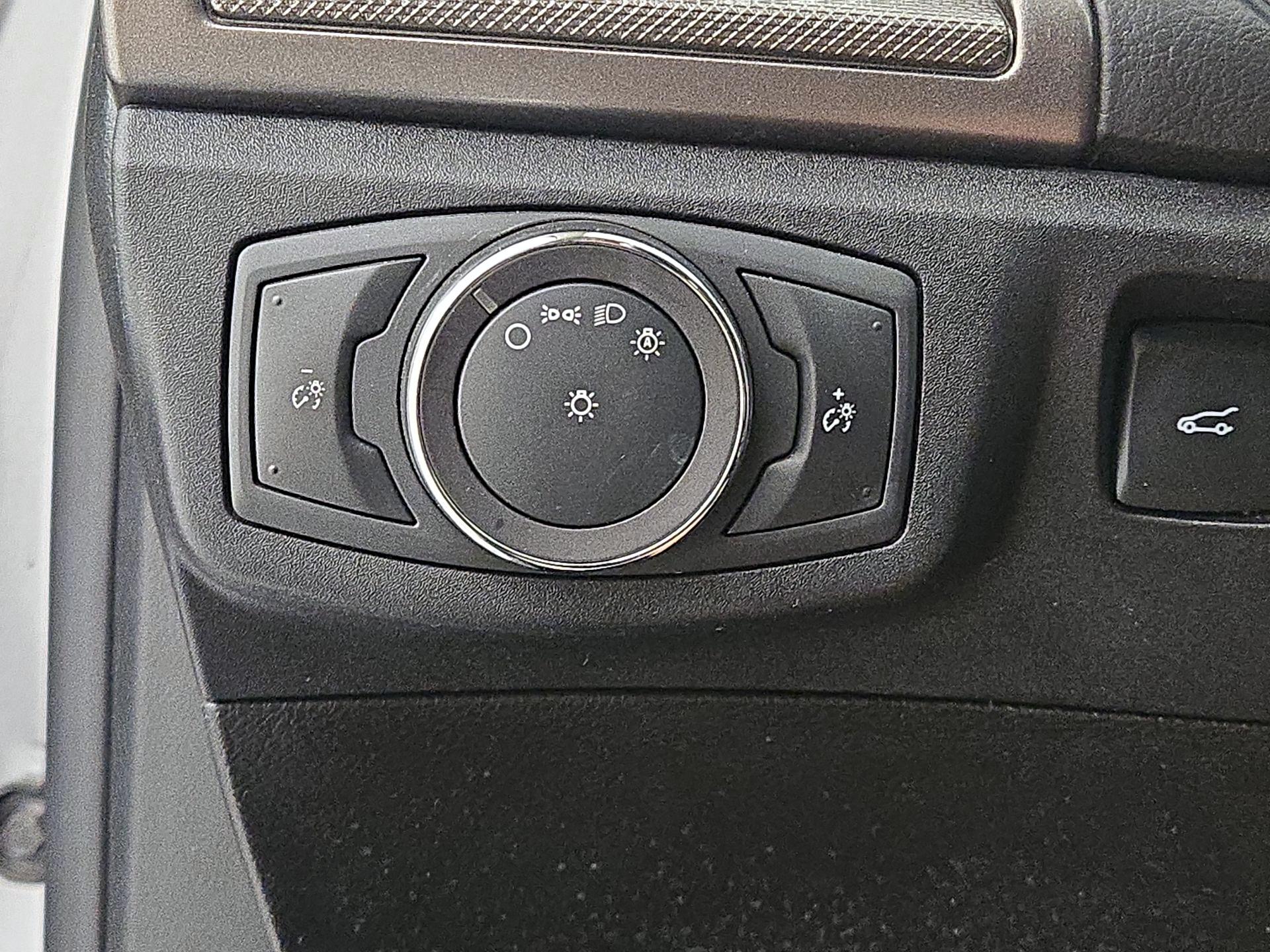 Thumbnail: 2020 Ford Fusion - 13