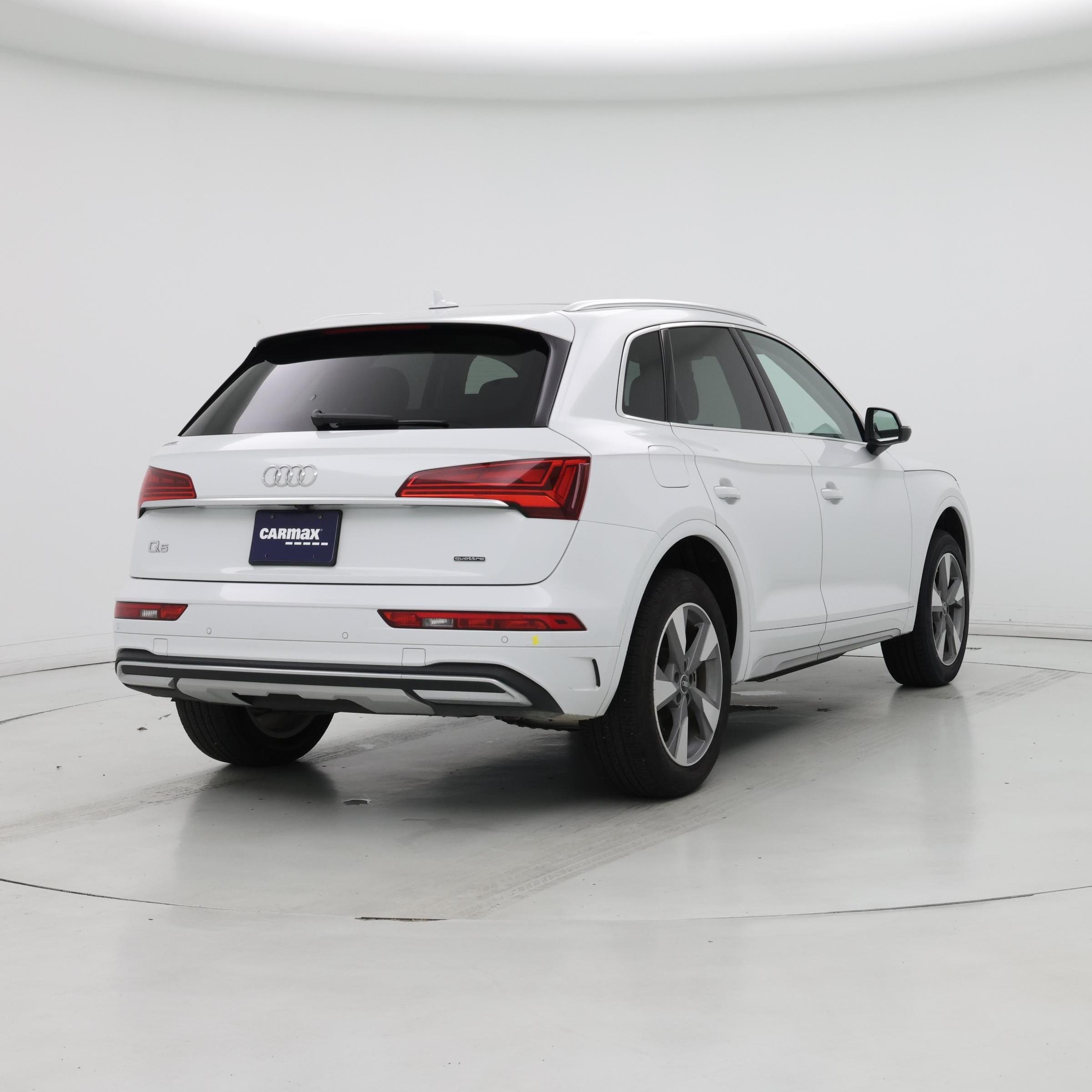 Thumbnail: 2024 Audi Q5 - 8