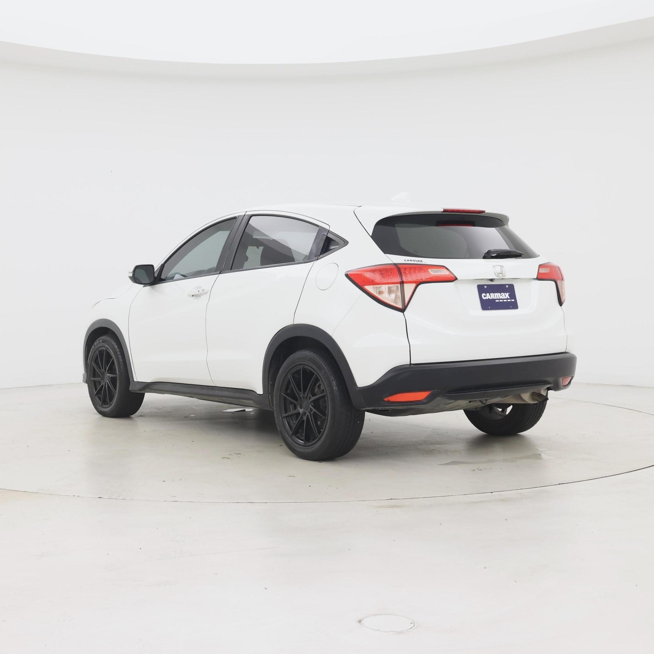 Thumbnail: 2016 Honda HR-V - 2