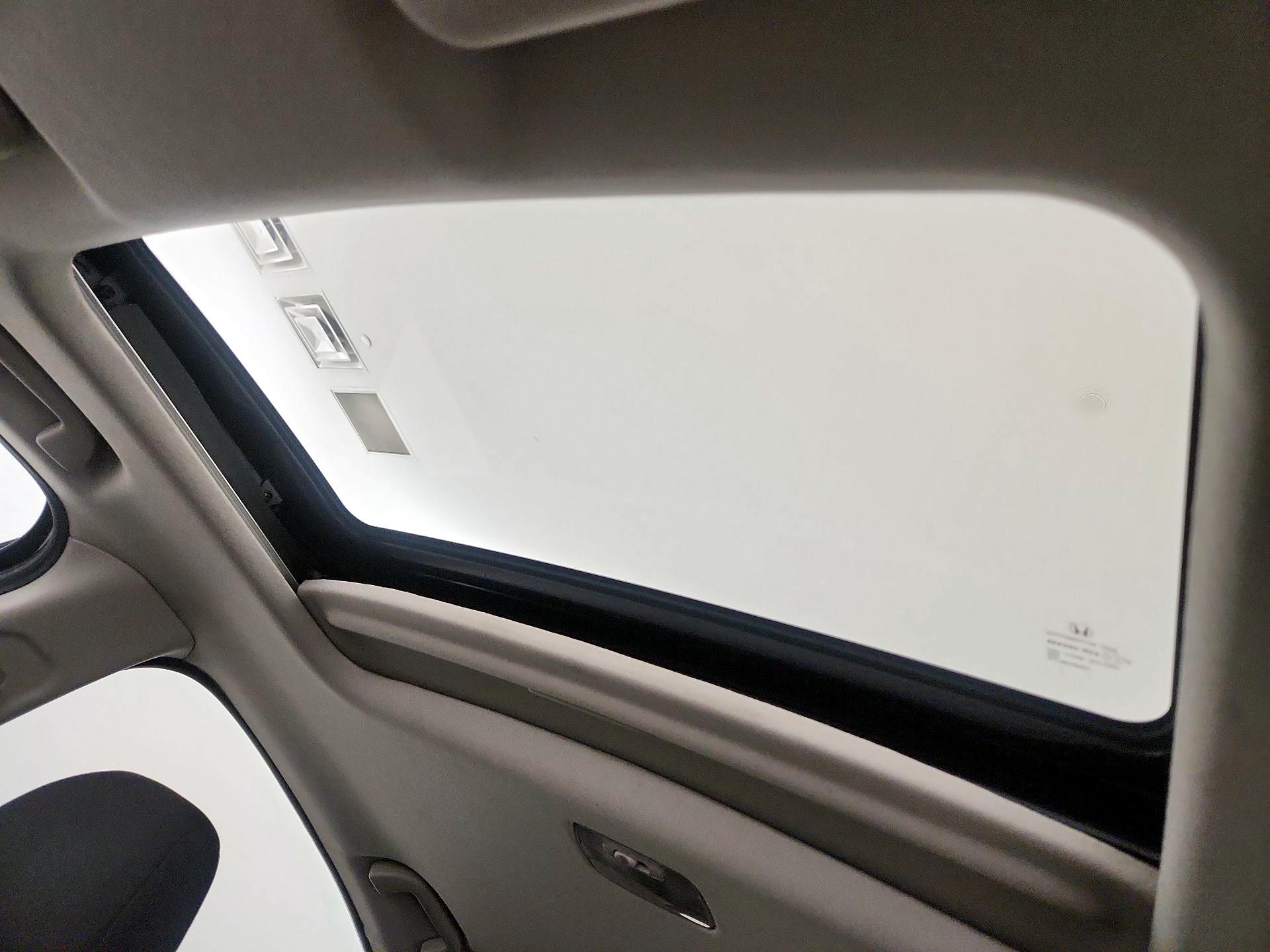 Thumbnail: 2016 Honda HR-V - 19