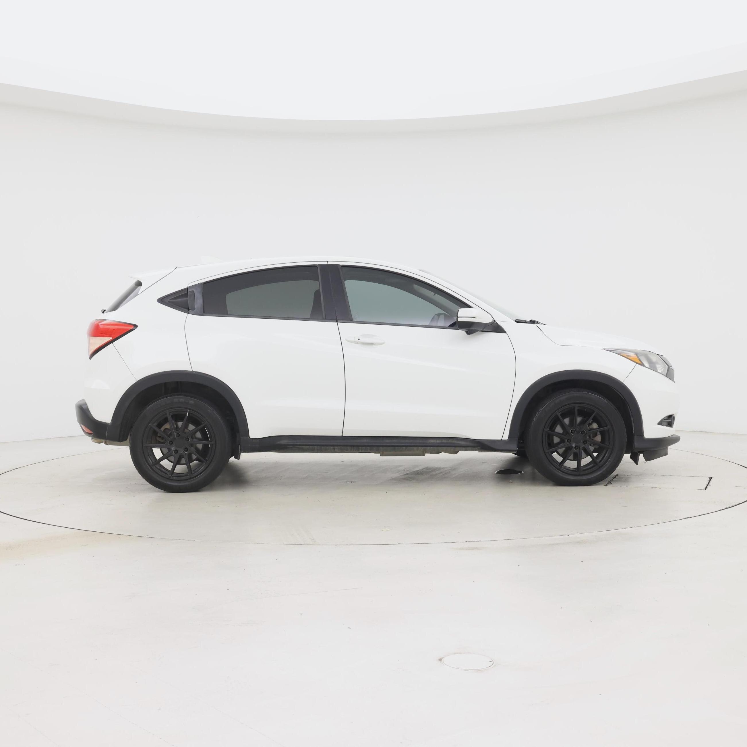 Thumbnail: 2016 Honda HR-V - 7