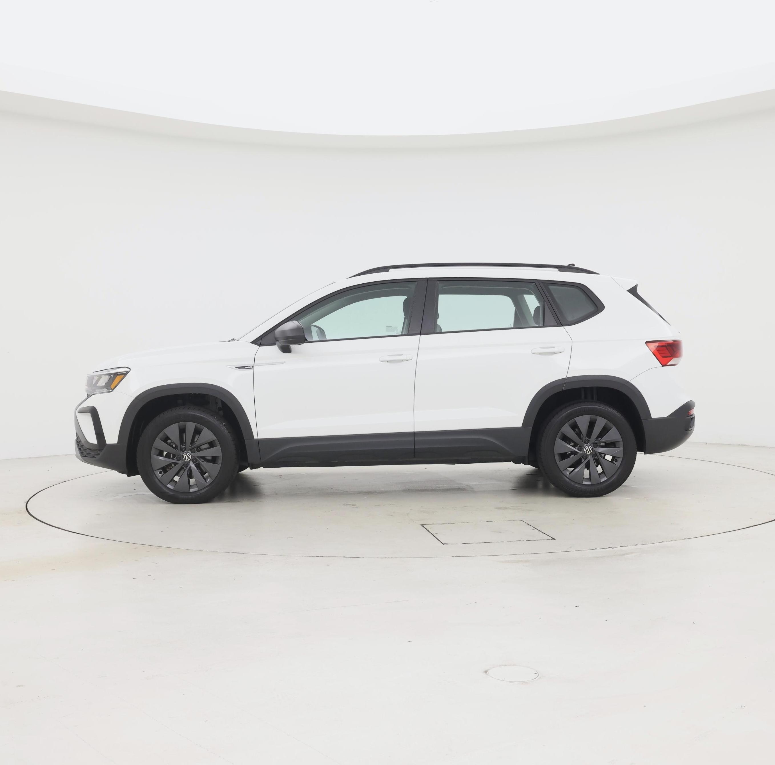 Thumbnail: 2024 Volkswagen Taos - 3