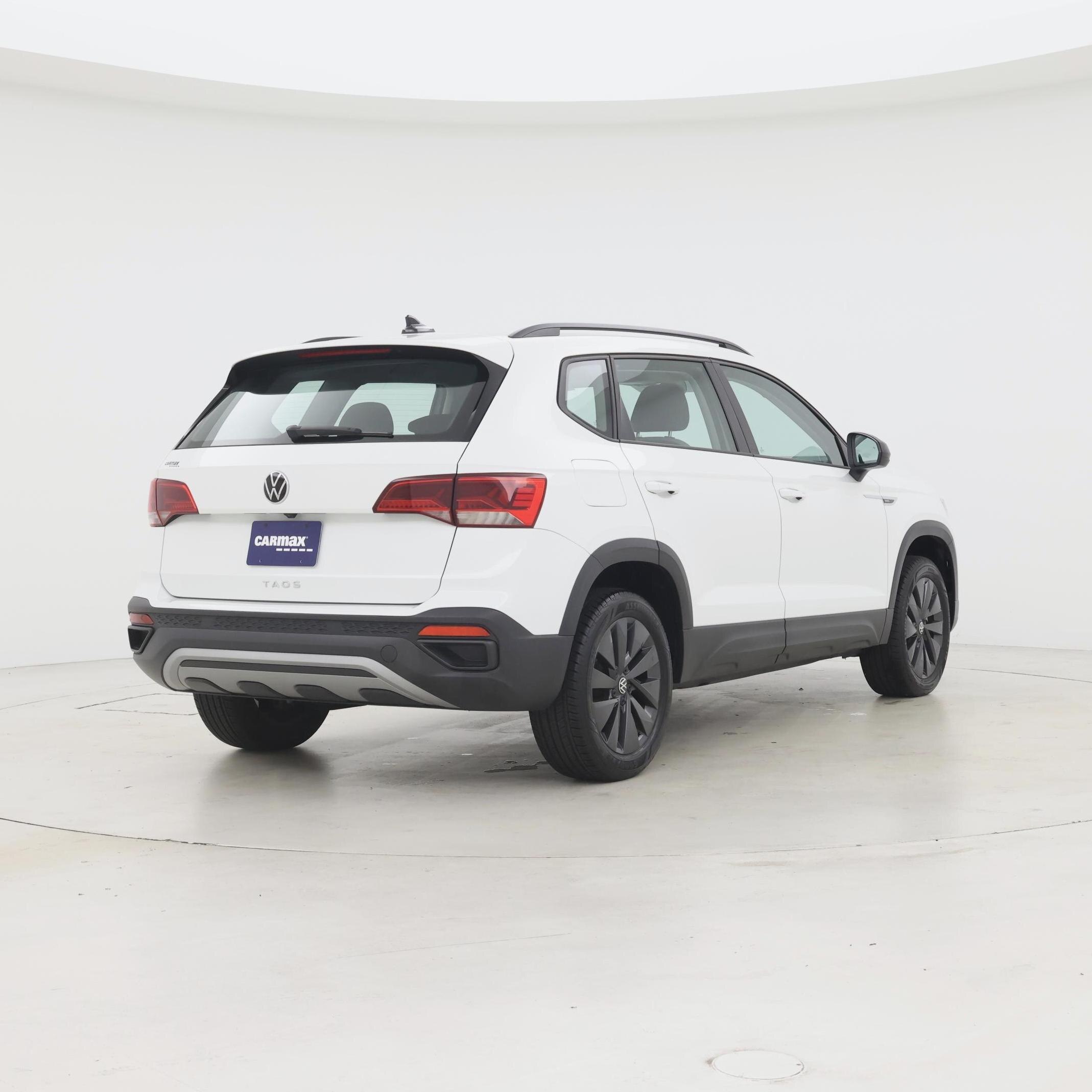 Thumbnail: 2024 Volkswagen Taos - 8