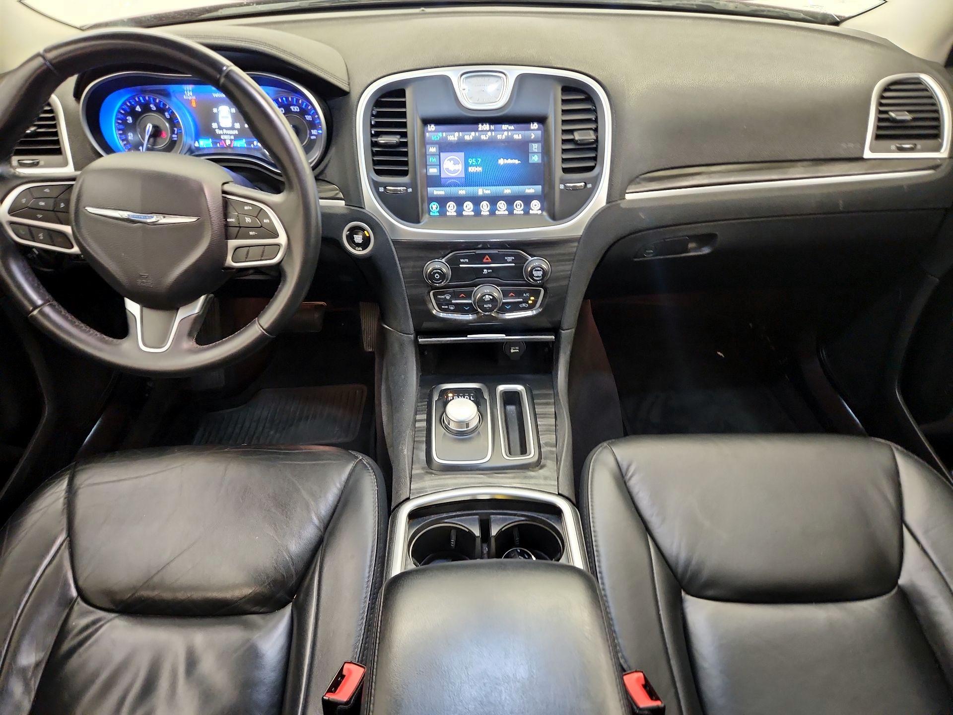 Thumbnail: 2017 Chrysler 300 - 9