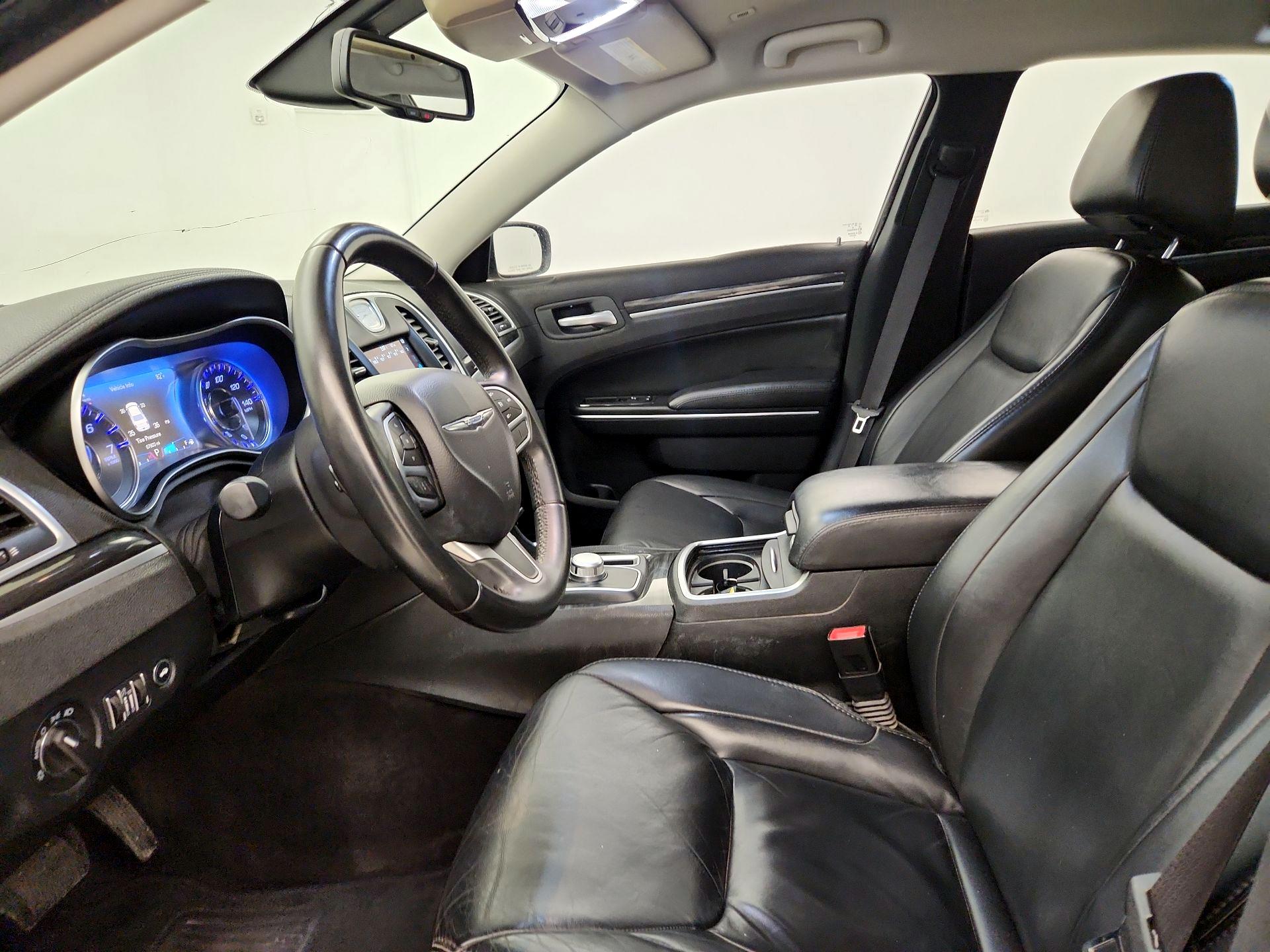 Thumbnail: 2017 Chrysler 300 - 11