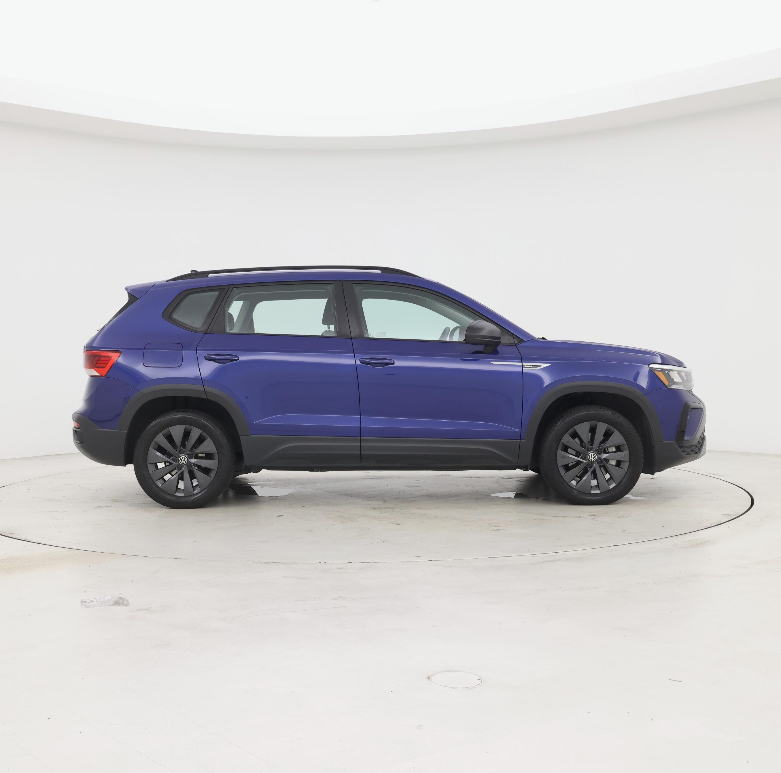 Thumbnail: 2023 Volkswagen Taos - 7