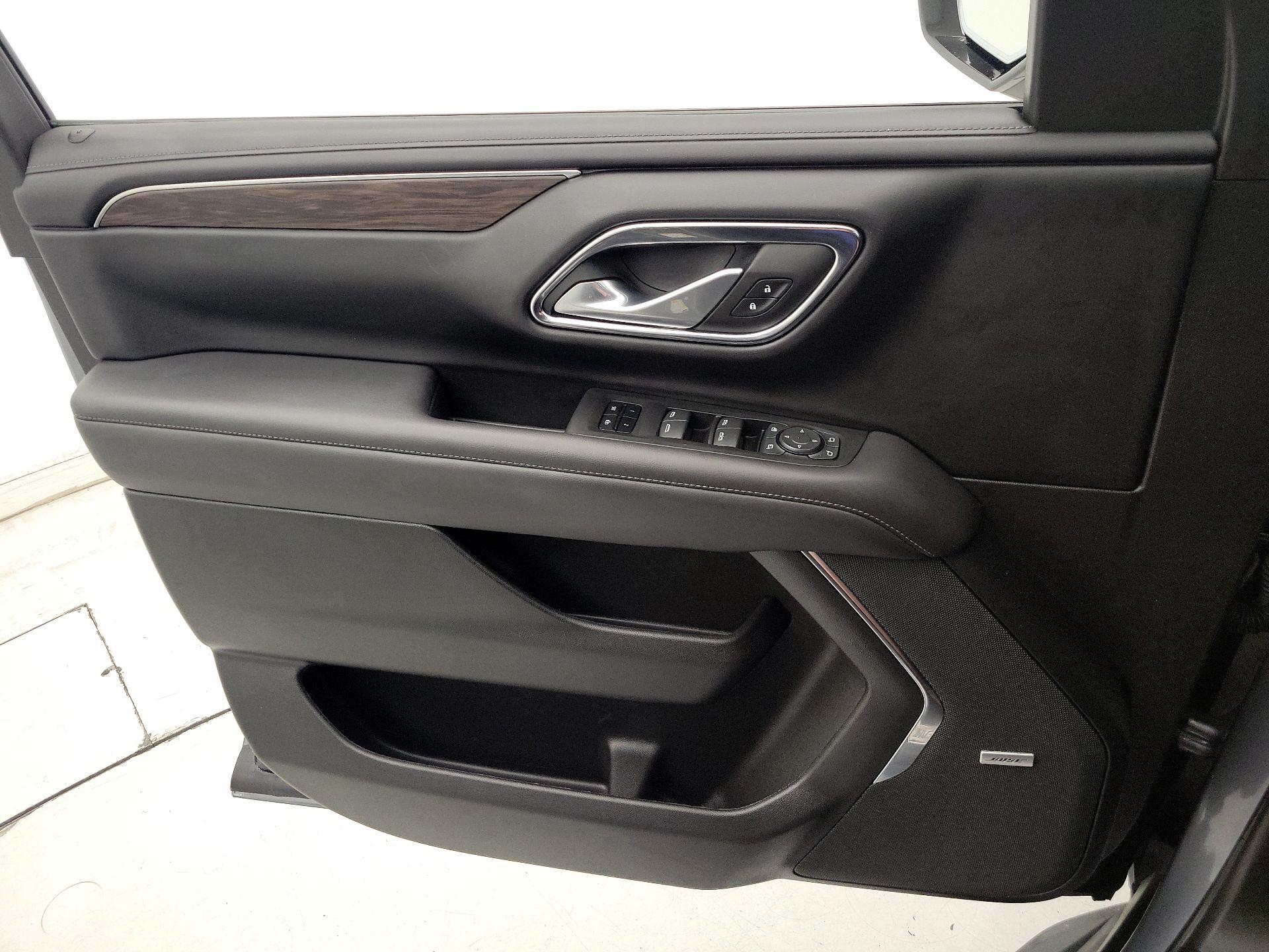 Thumbnail: 2022 Chevrolet Suburban - 12